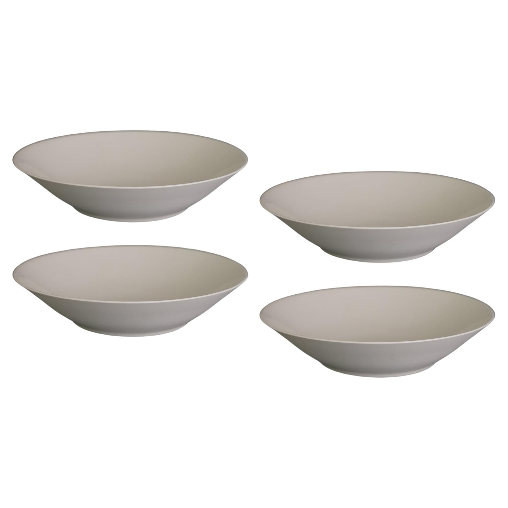  Set of 4 Plain Fruit Bowls by Studio Cúze For Sale