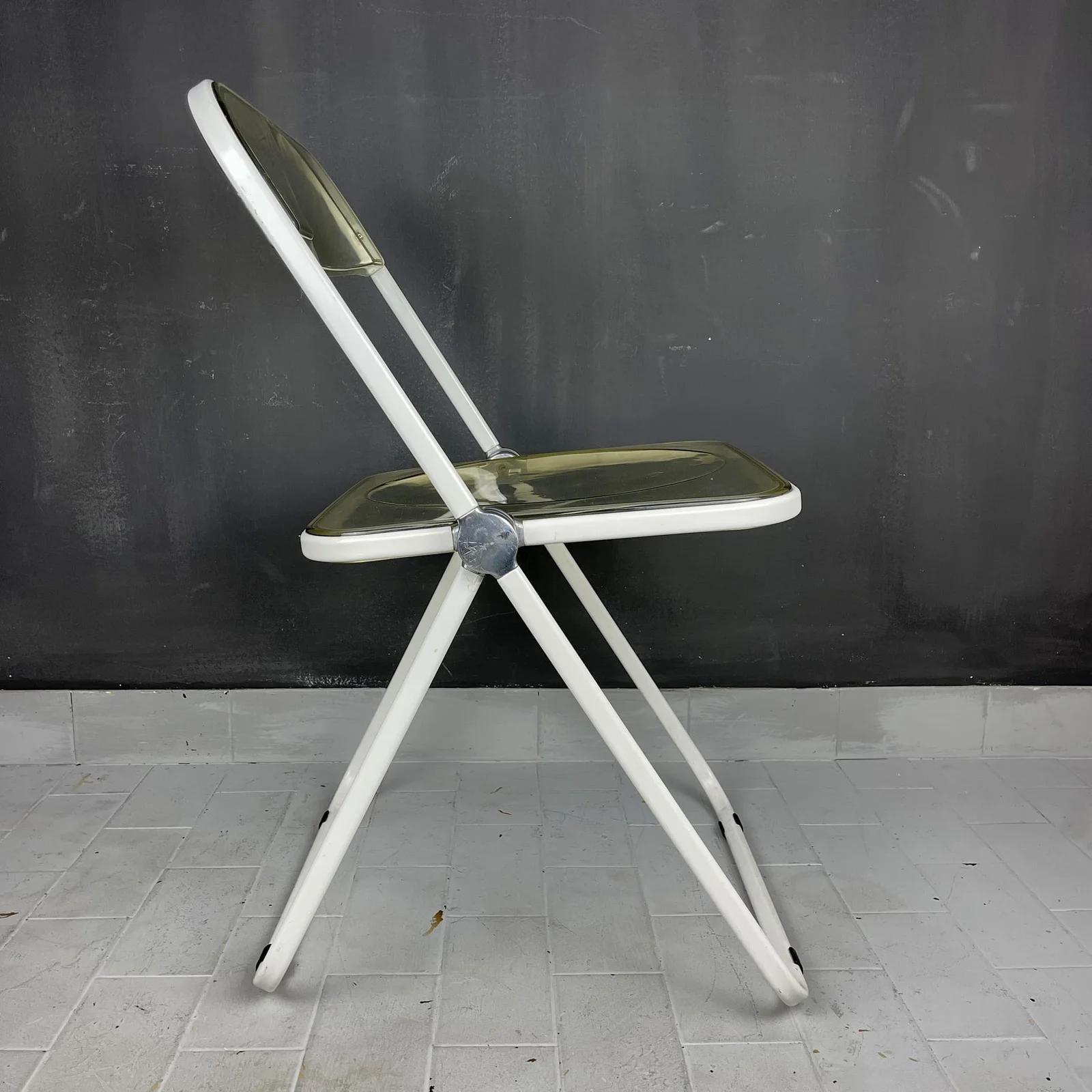 Set of 4 Plia folding chairs by Giancarlo Piretti for Castelli Italy 1960s  In Good Condition For Sale In Miklavž Pri Taboru, SI