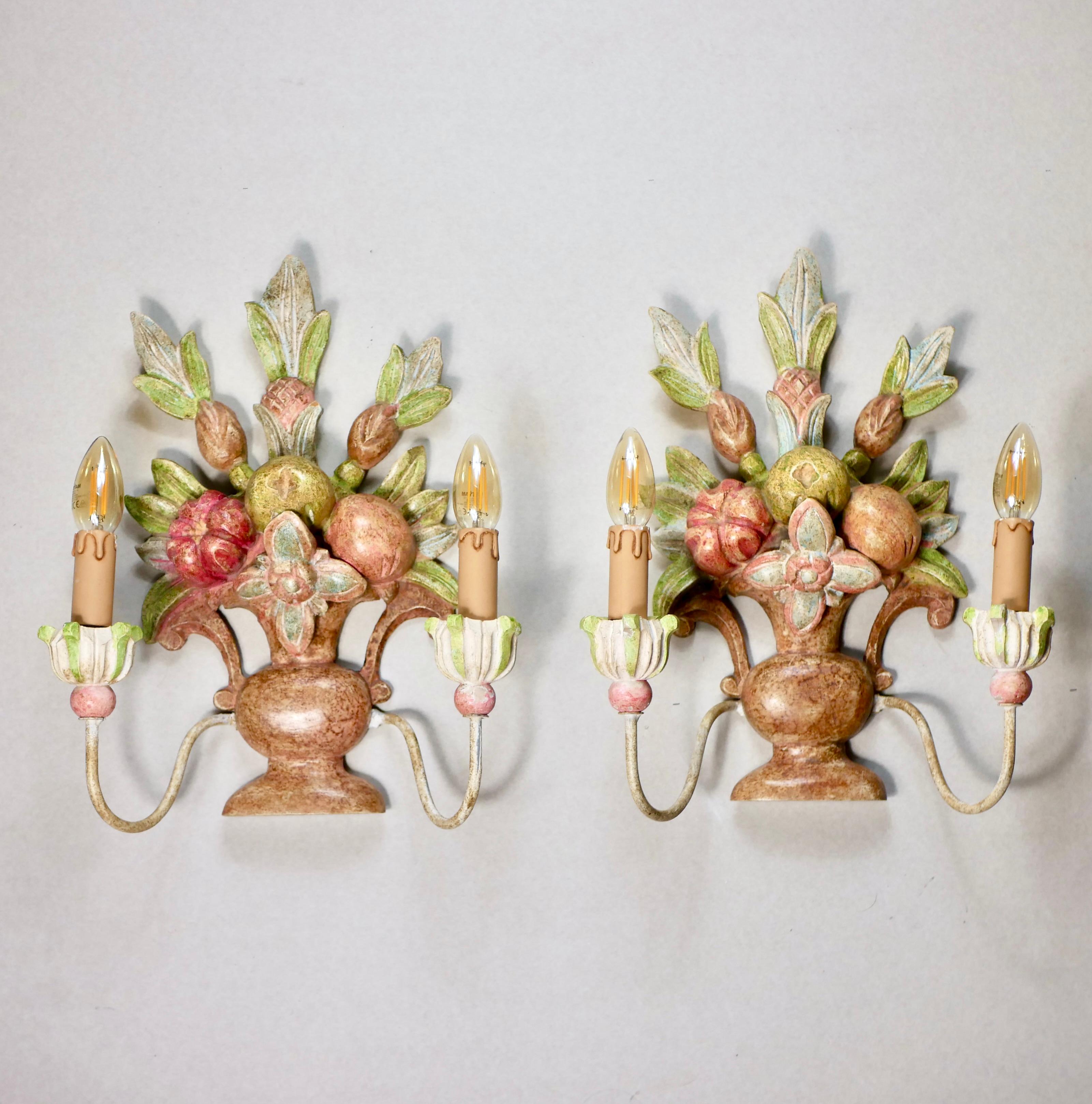 Italian Set of 4 polychrome carved wood sconces from Italy, 1920s For Sale