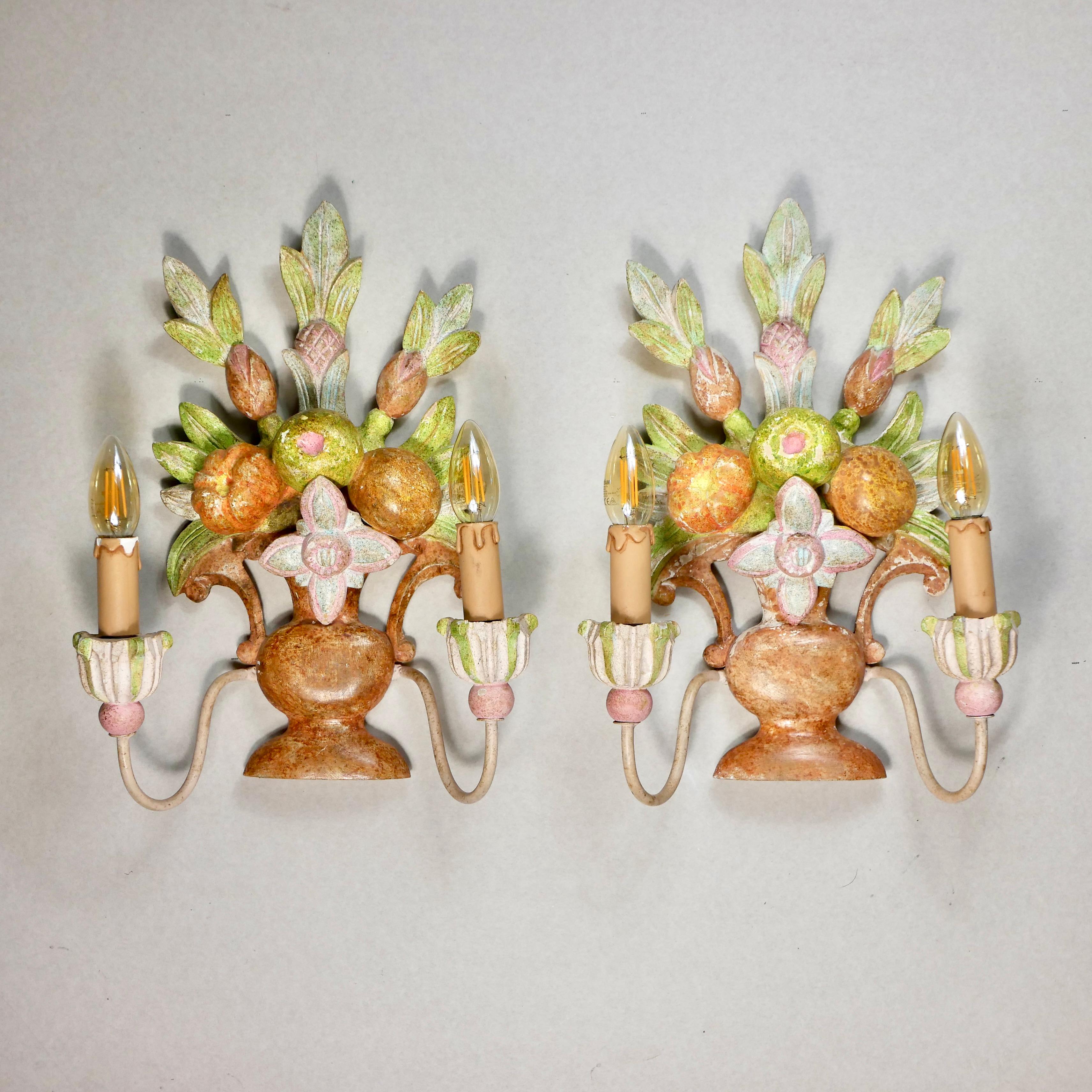 Hand-Carved Set of 4 polychrome carved wood sconces from Italy, 1920s For Sale