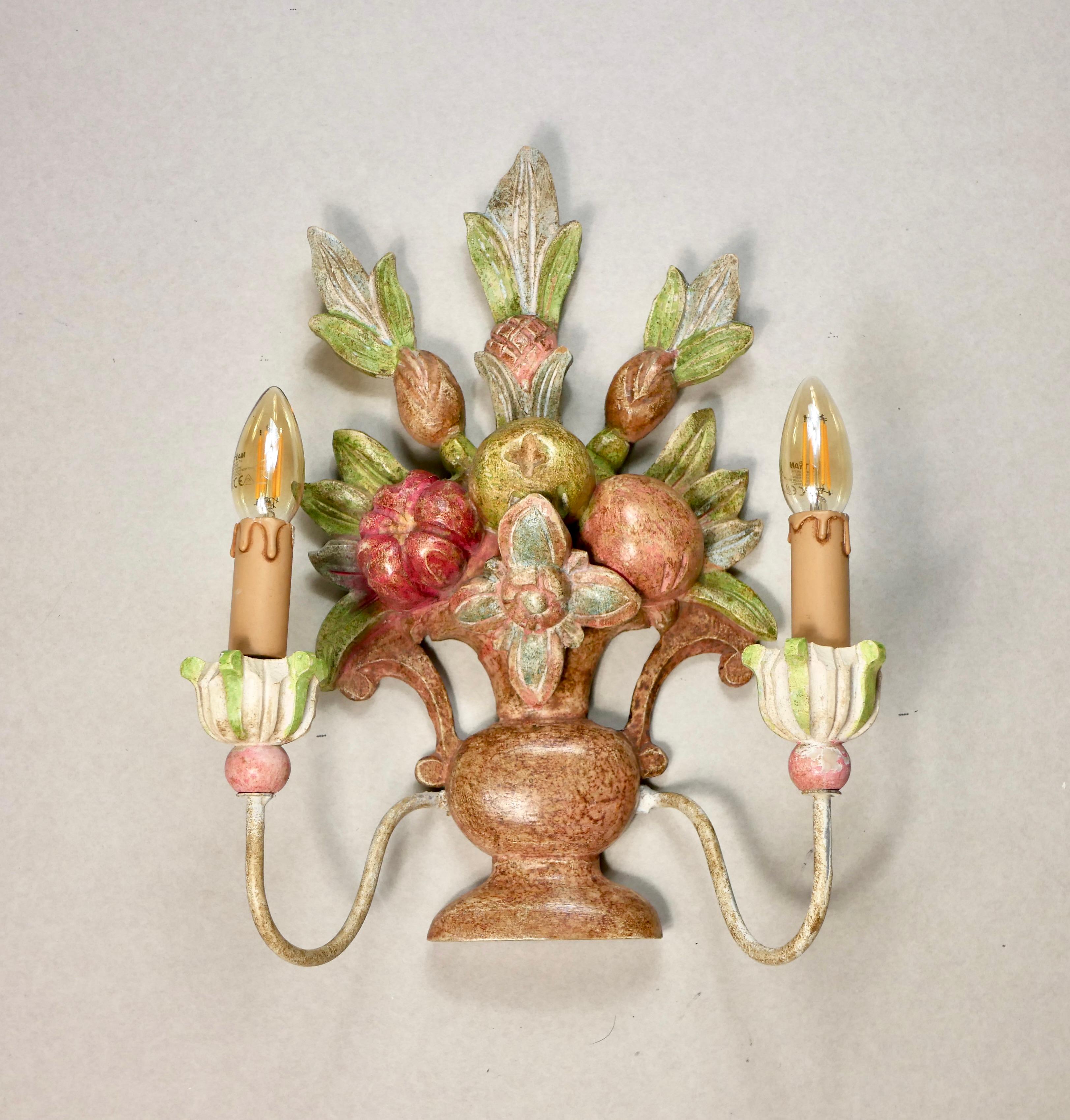 20th Century Set of 4 polychrome carved wood sconces from Italy, 1920s For Sale