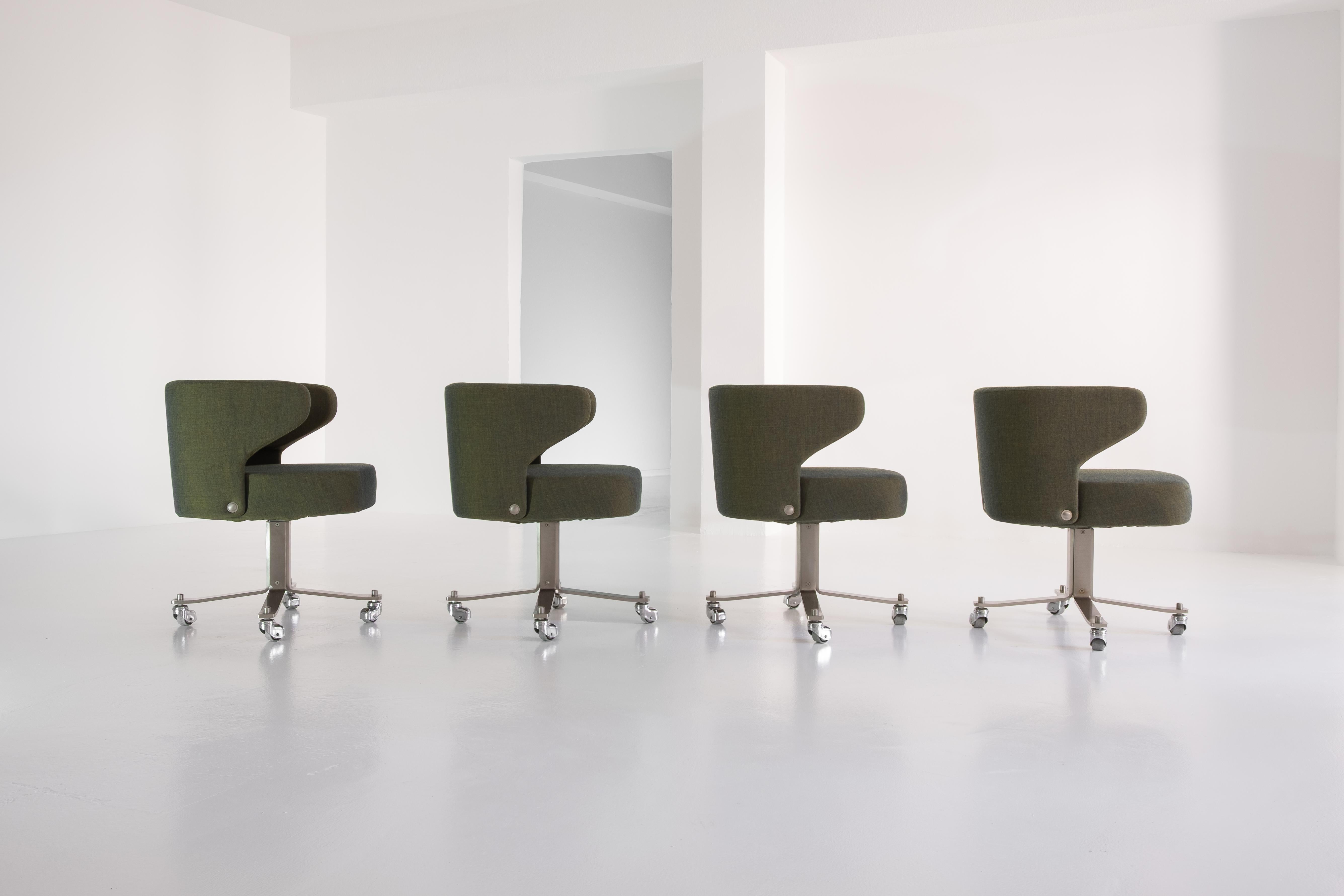 4er Set Poney Chair von Gianni Moscatelli für Formanova, 1970er Jahre (Stahl) im Angebot