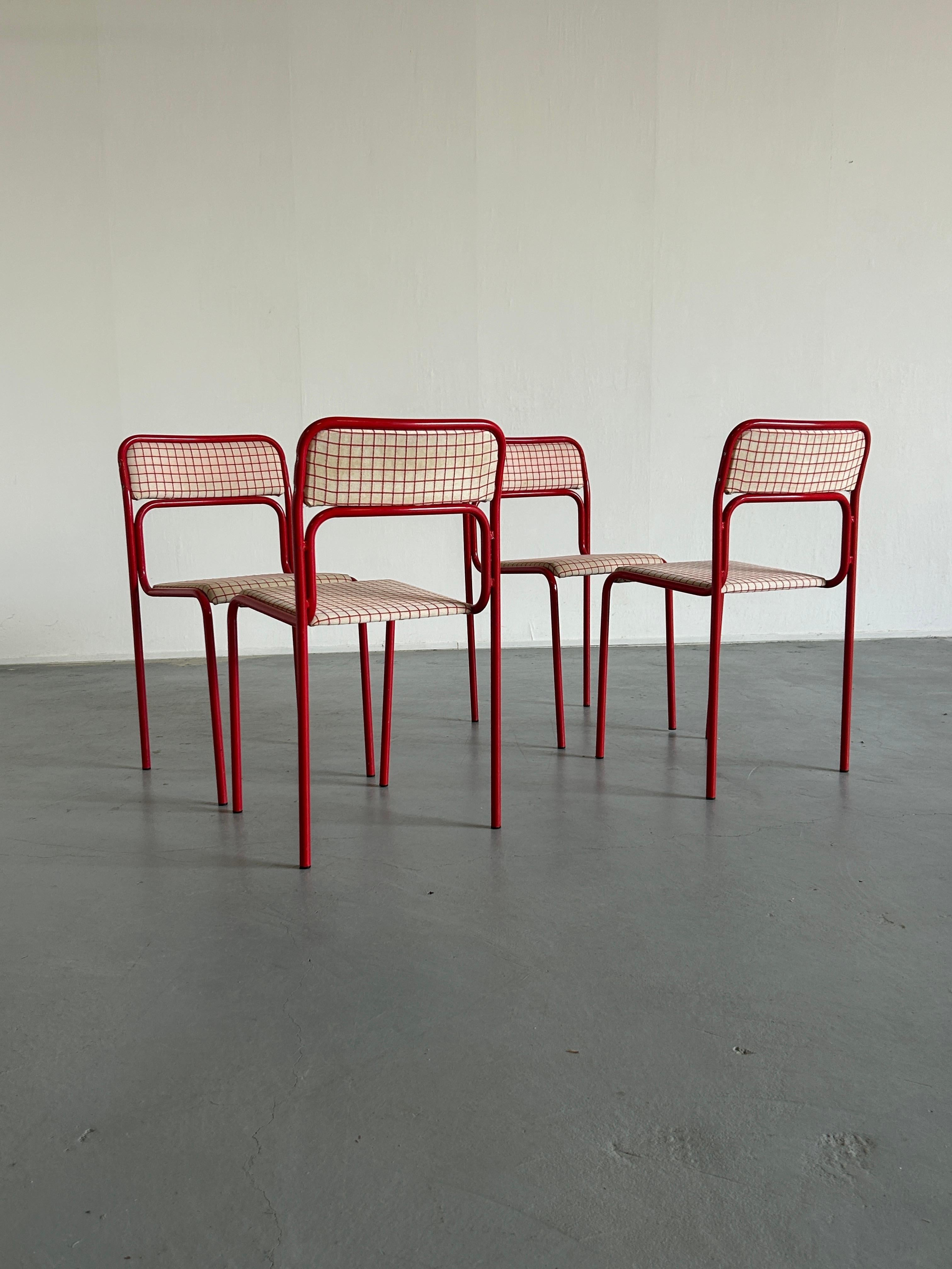Italian Set of 4 Pop-Art Syle Tubular Steel Checkered Red Upholstery Chairs, 80s Italy