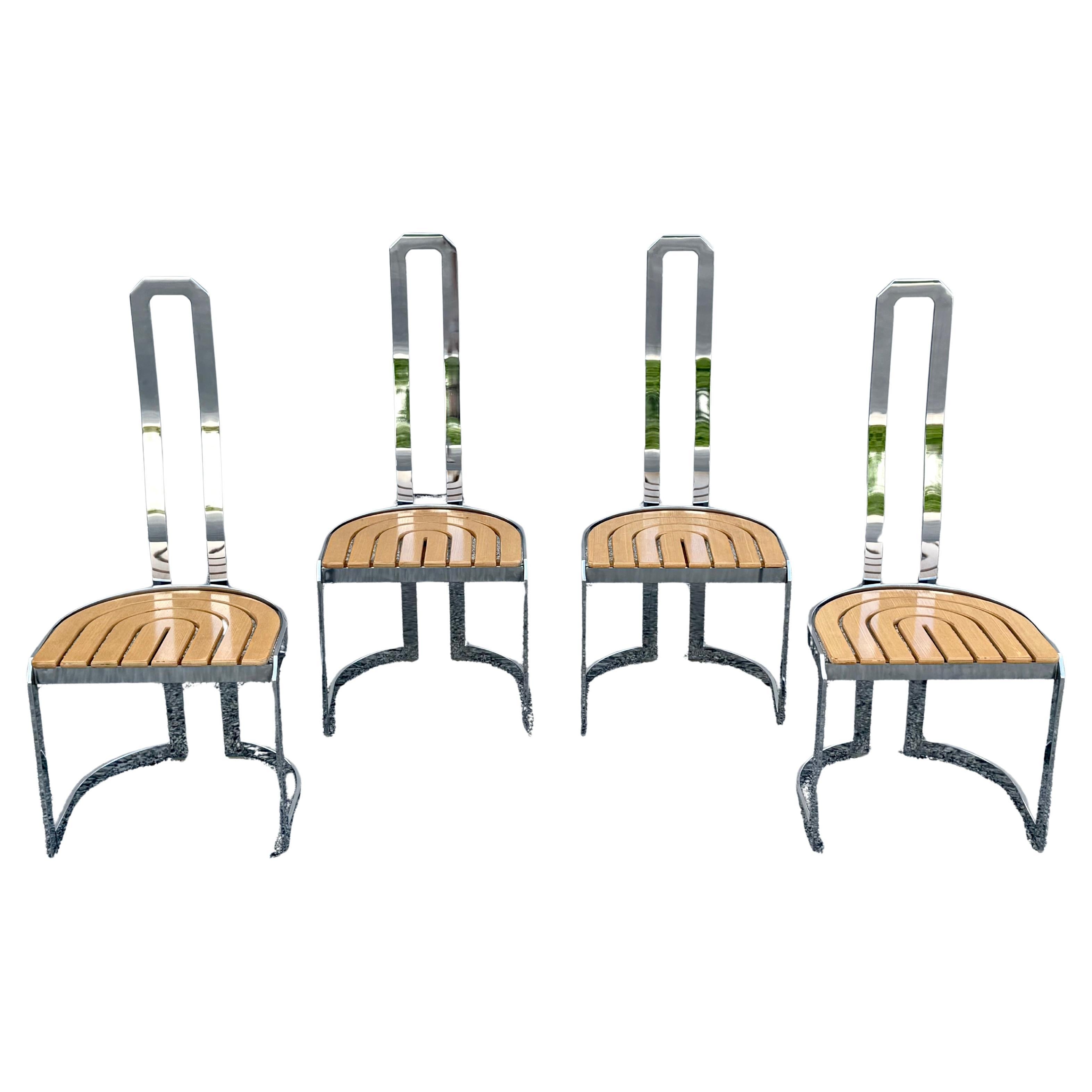 Juego de 4 sillas de comedor italianas postmodernas de madera y cromo de los años 70 - Estilo DIA en venta