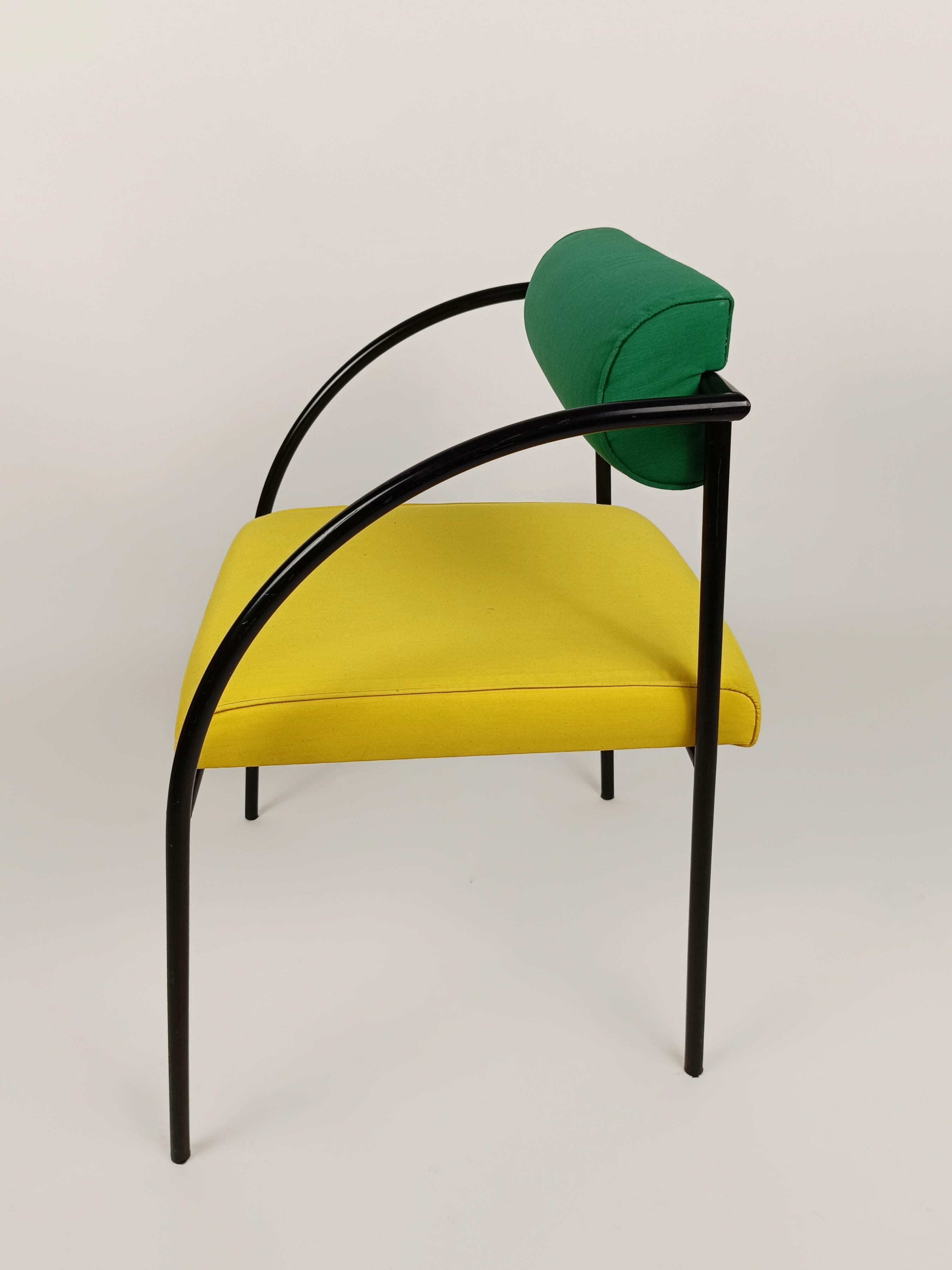 Set of 4 Post Modern Chairs Model Vienna by Rodney Kinsman for Bieffeplast For Sale 5