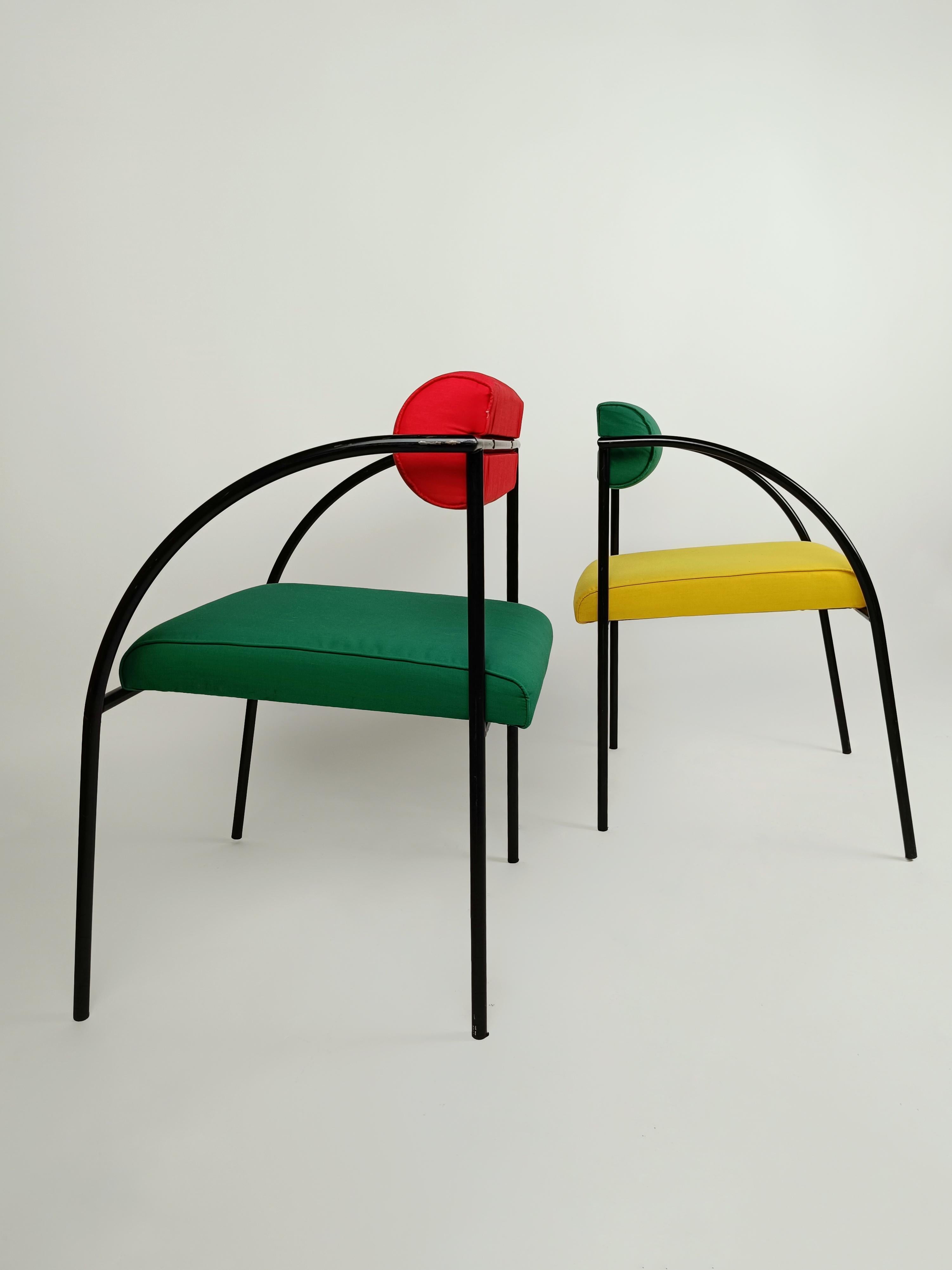 Set of 4 Post Modern Chairs Model Vienna by Rodney Kinsman for Bieffeplast For Sale 9