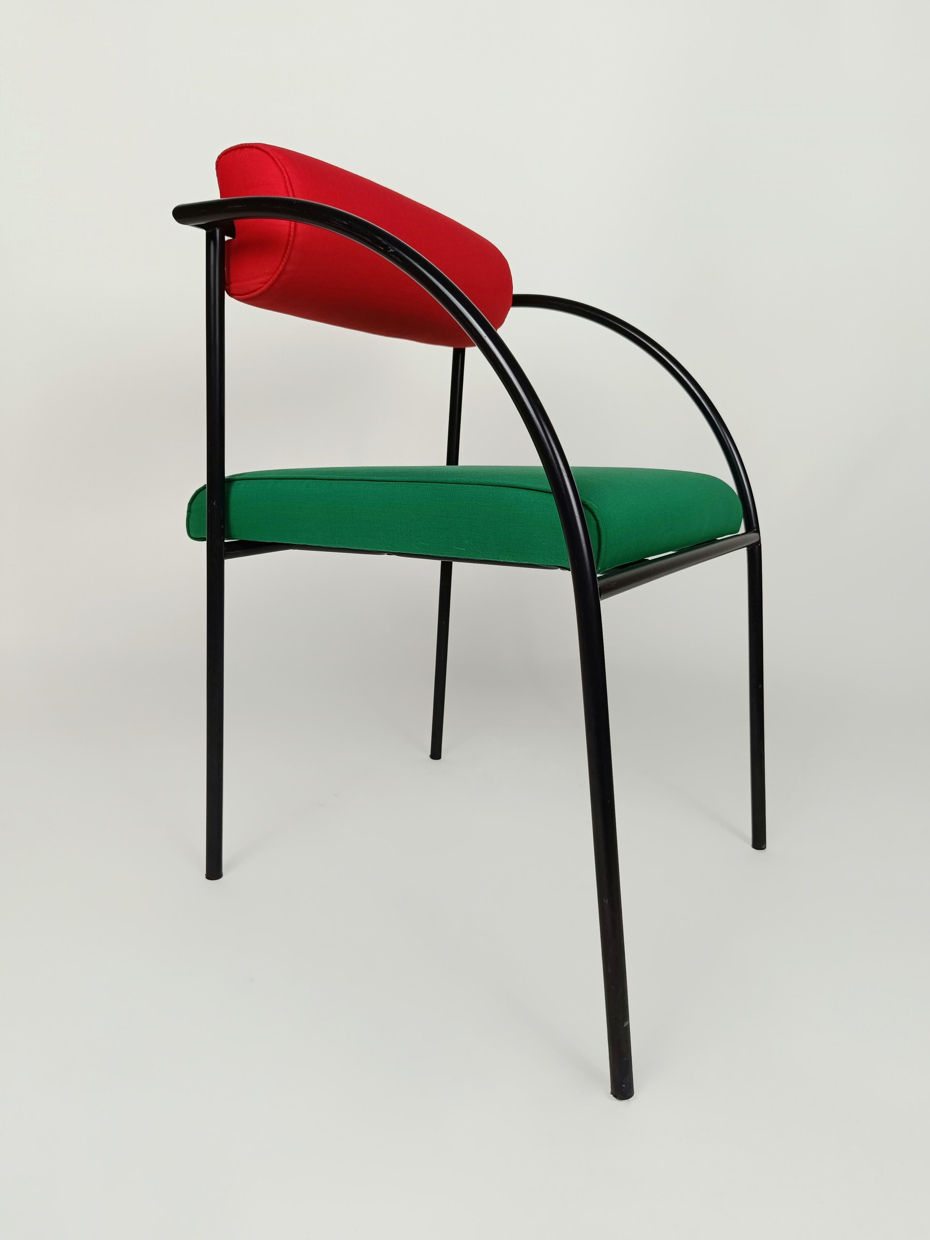 Set of 4 Post Modern Chairs Model Vienna by Rodney Kinsman for Bieffeplast For Sale 10