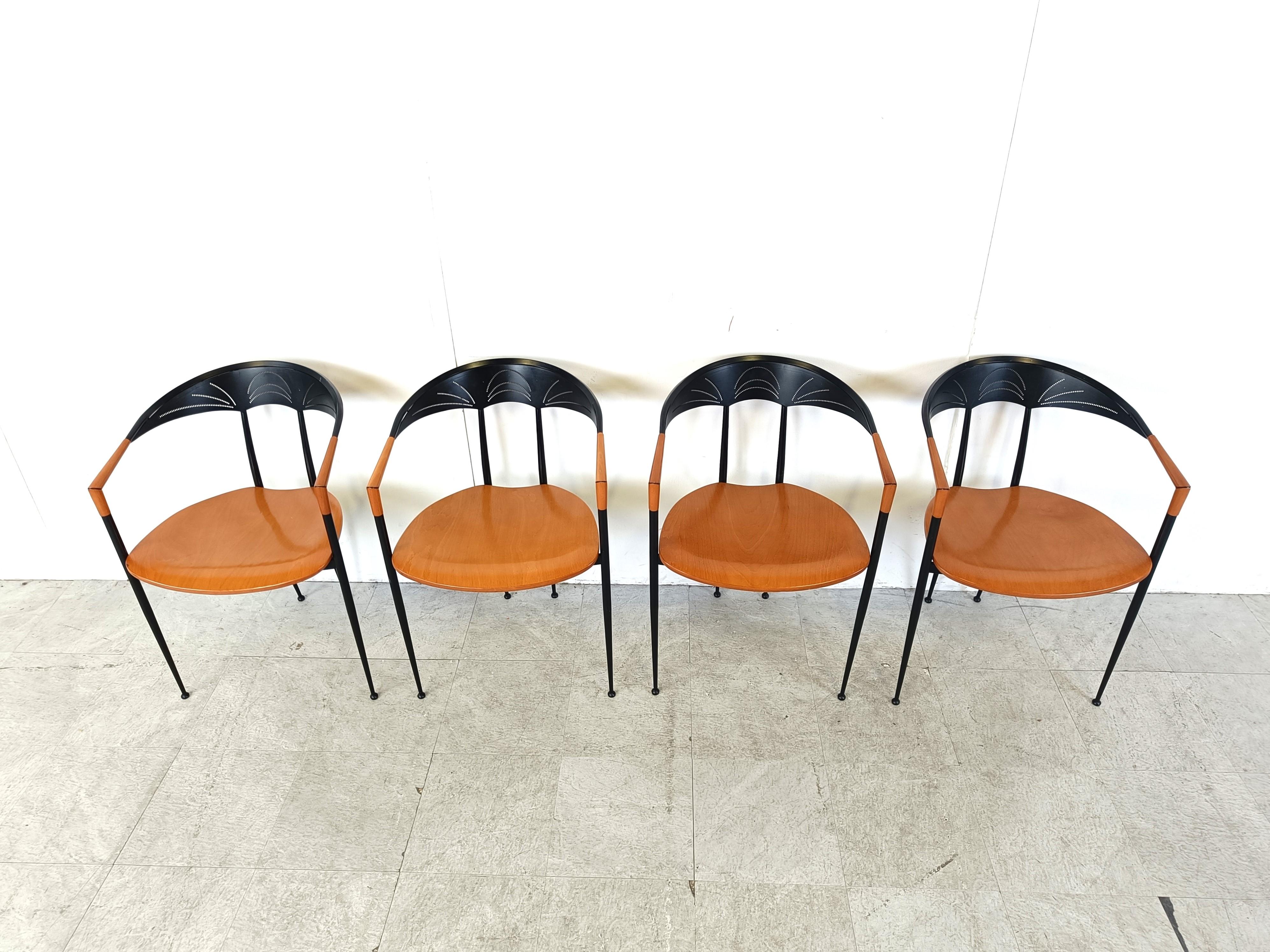 Post-Modern Set of 4 post modern dining chairs by Tetide Italy - 1980s For Sale