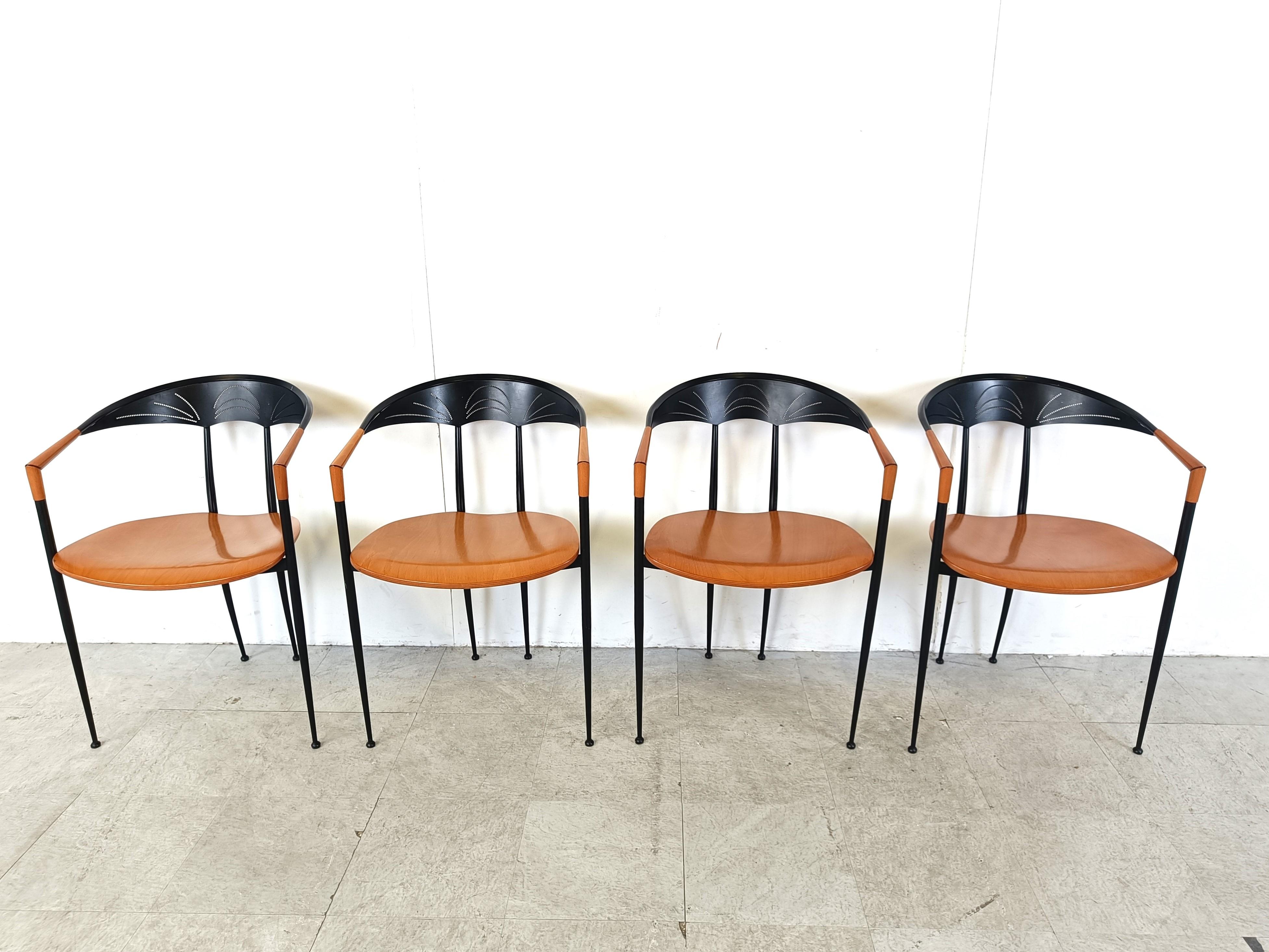 Italian Set of 4 post modern dining chairs by Tetide Italy - 1980s For Sale
