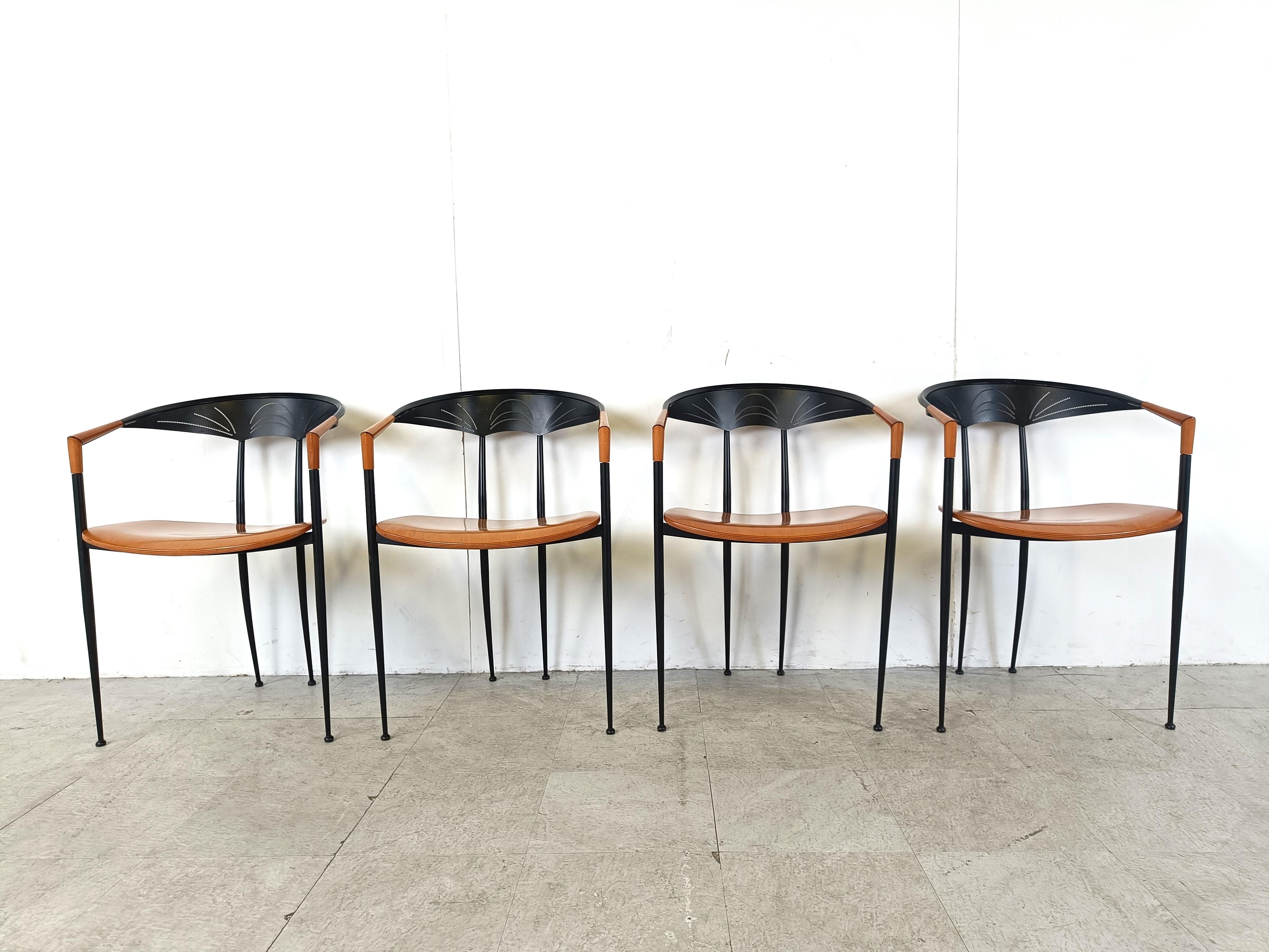 Set of 4 post modern dining chairs by Tetide Italy - 1980s In Good Condition For Sale In HEVERLEE, BE