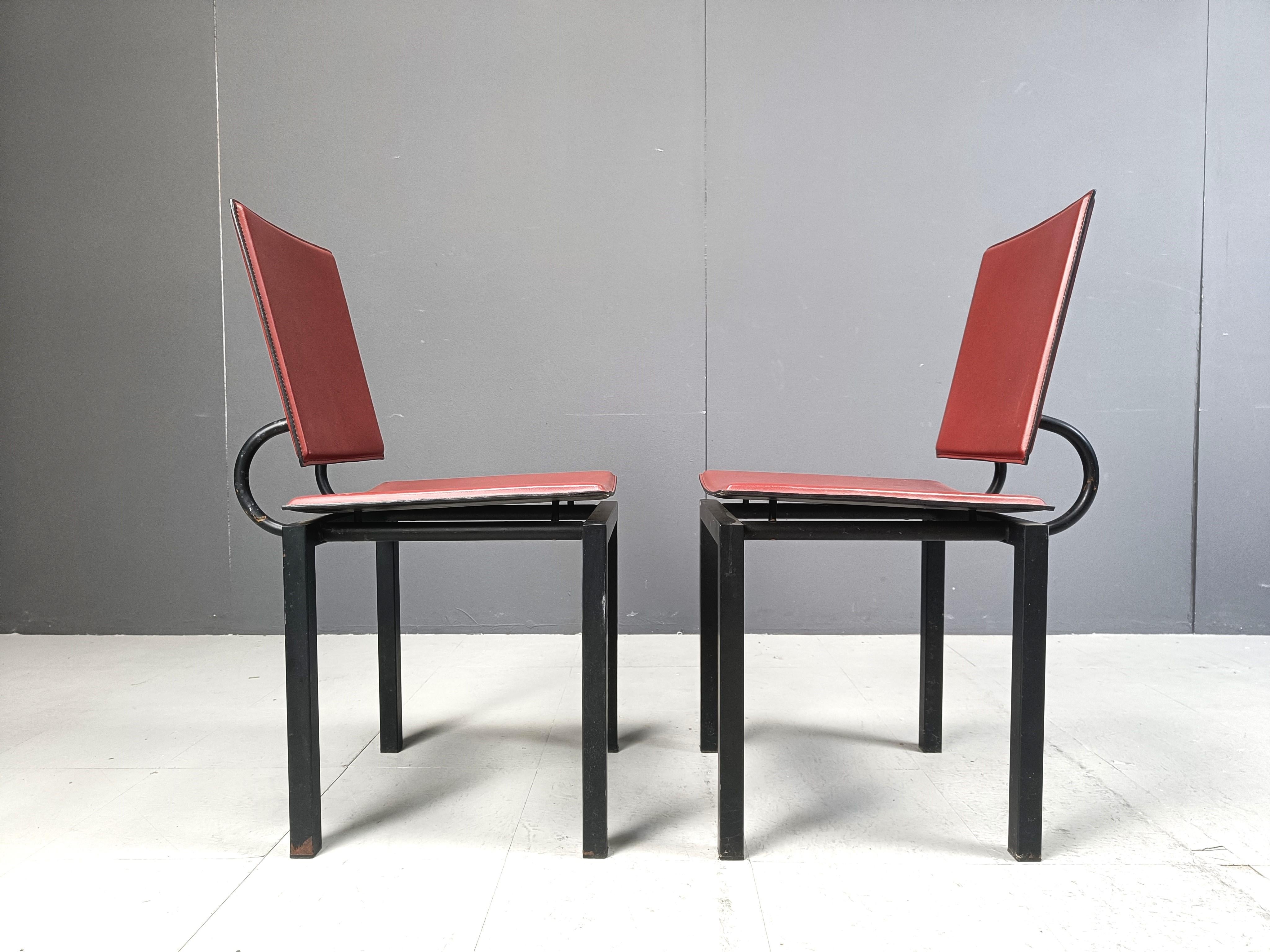 Ensemble de 4 chaises de salle à manger italiennes The Moderns, années 1980 en vente 5