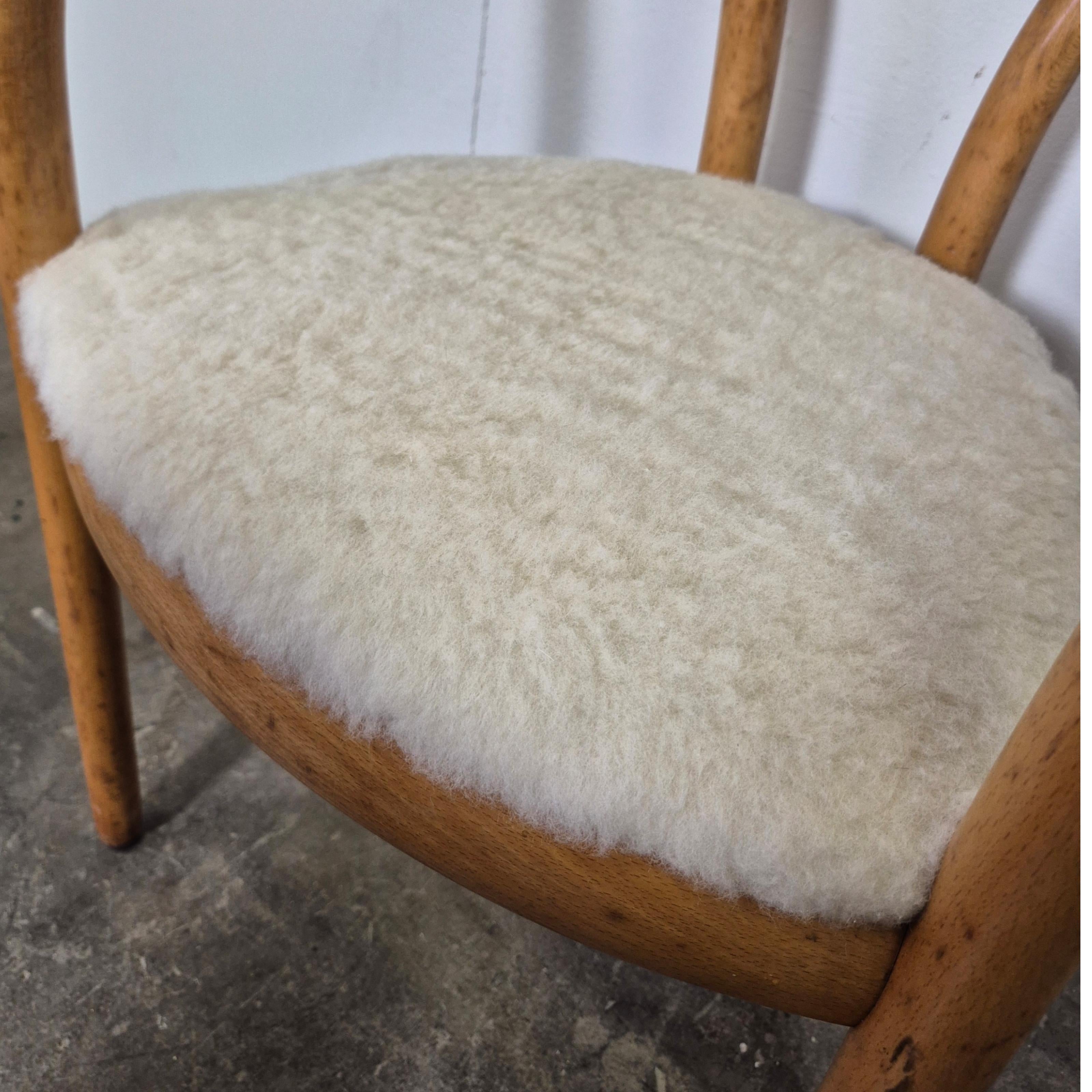 Set di 4 sedie postmoderne in legno e lana, Italia anni '70 in vendita 2