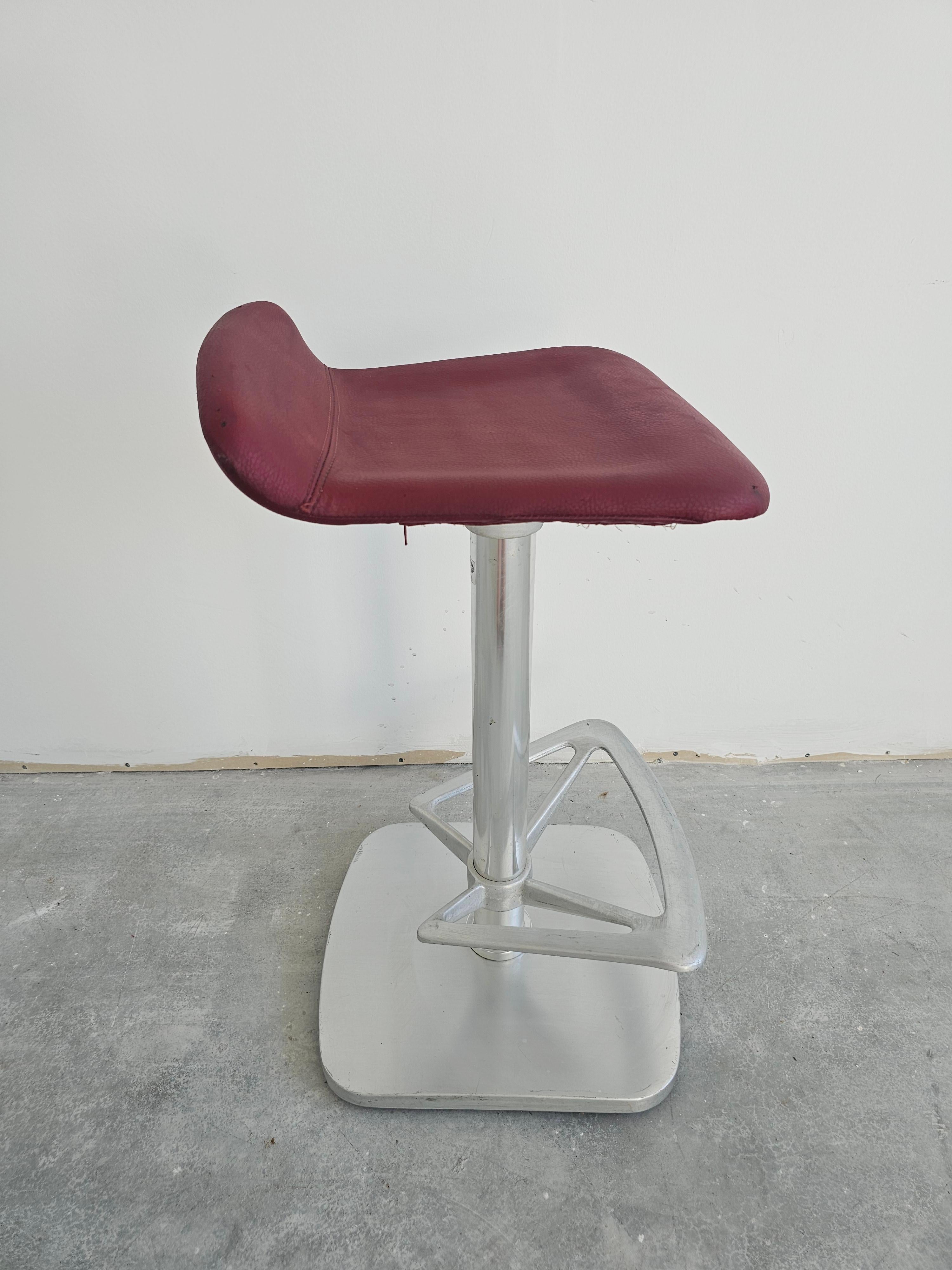 Set of 4 Postmodern Bar Stools by Indecasa designed by Joan Casas, Spain 1980s For Sale 3