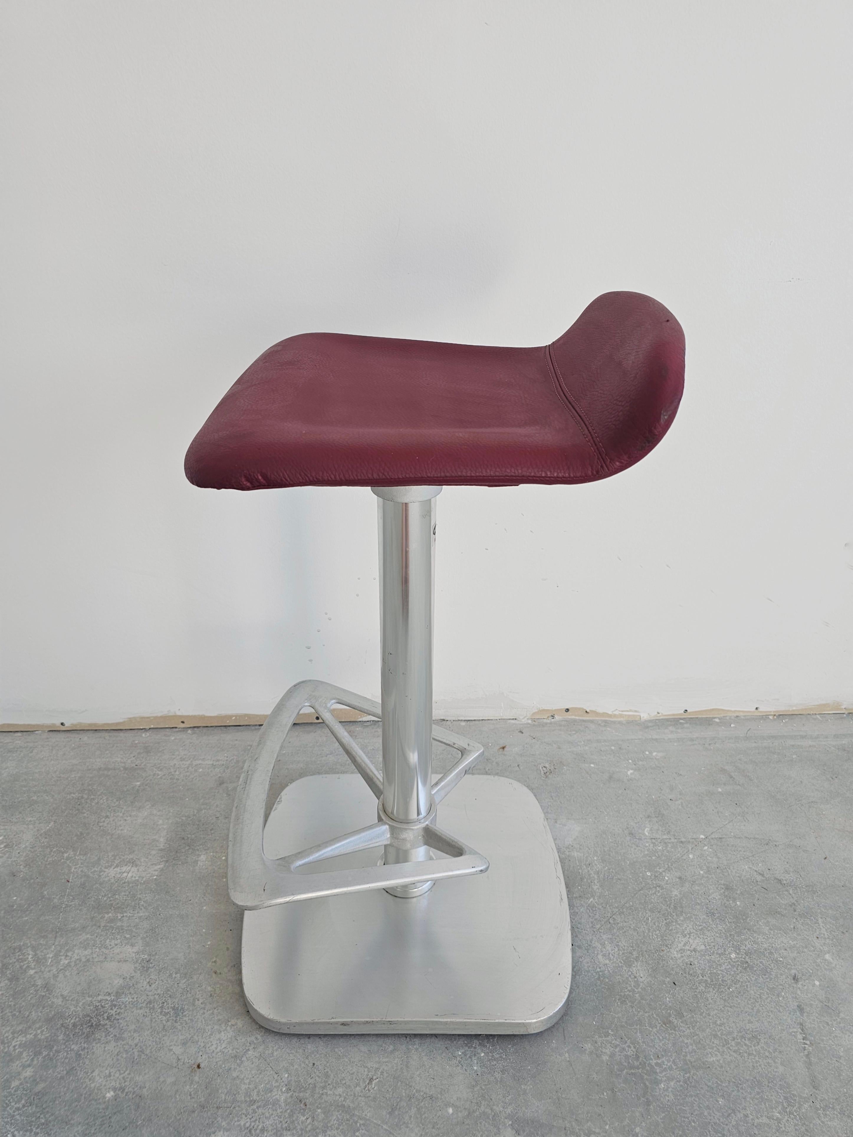 Set of 4 Postmodern Bar Stools by Indecasa designed by Joan Casas, Spain 1980s For Sale 2