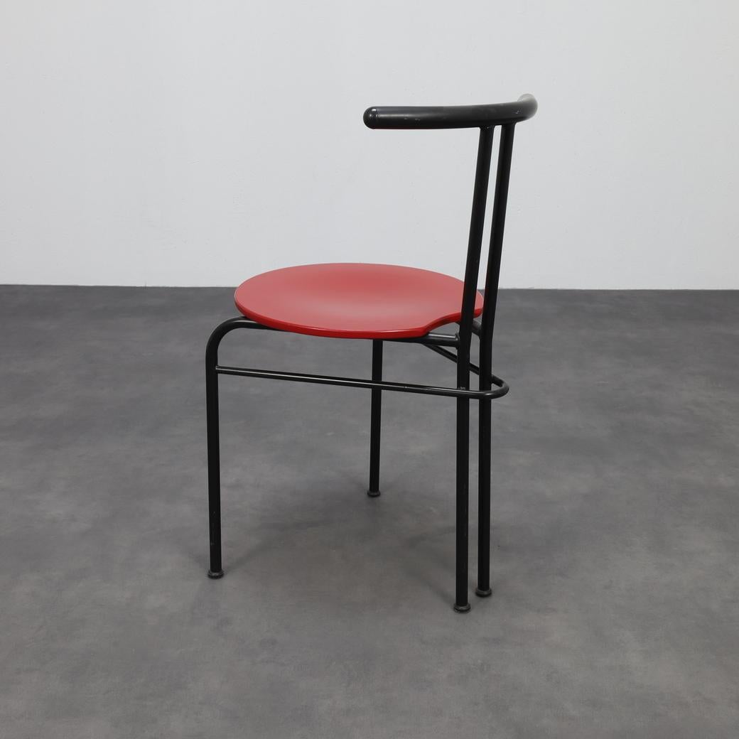 Satz von 4 postmodernen Esszimmerstühlen, 1980er Jahre (Ende des 20. Jahrhunderts) im Angebot