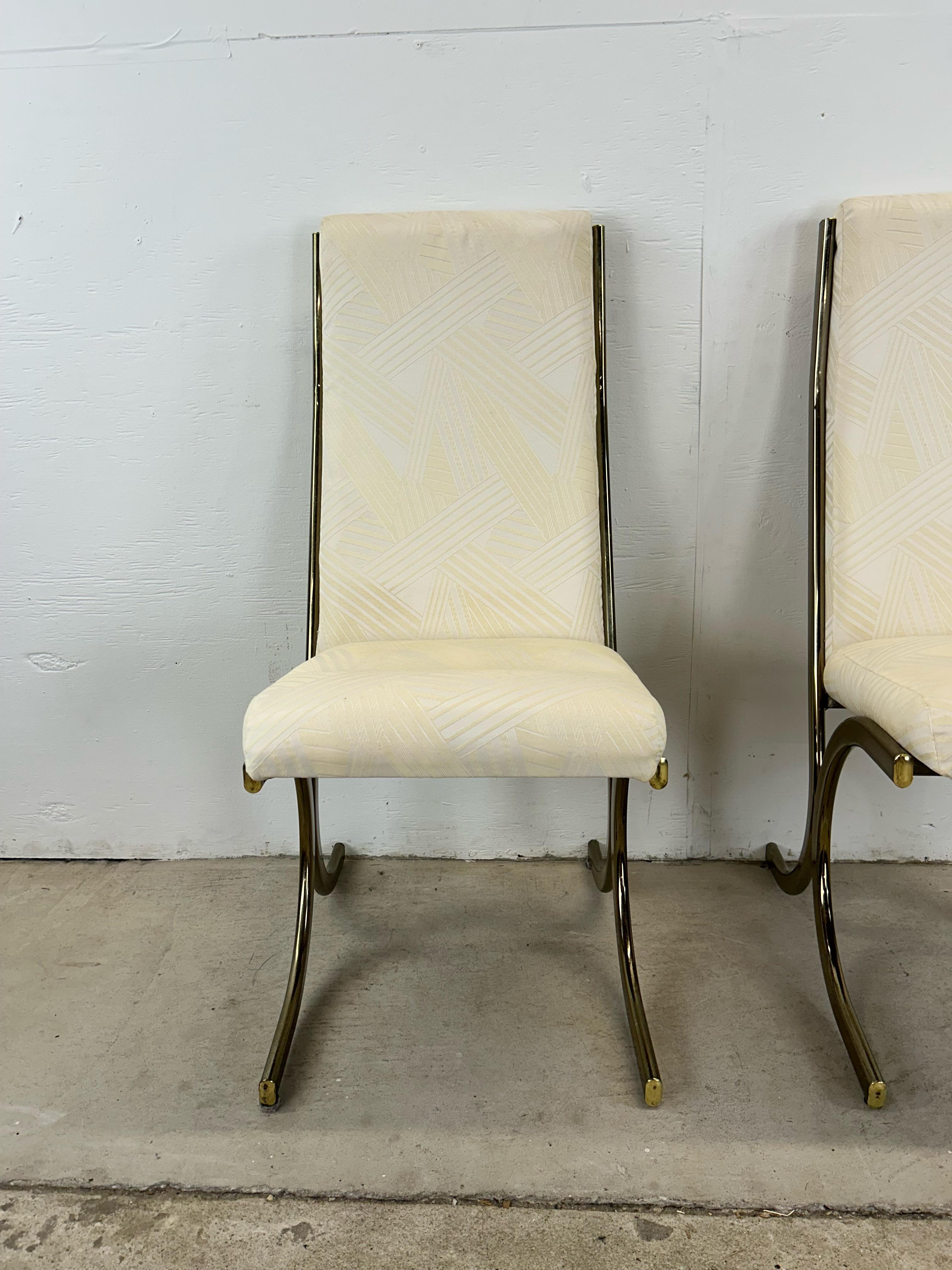 Set di 4 sedie da pranzo postmoderne con base in ottone in vendita 11