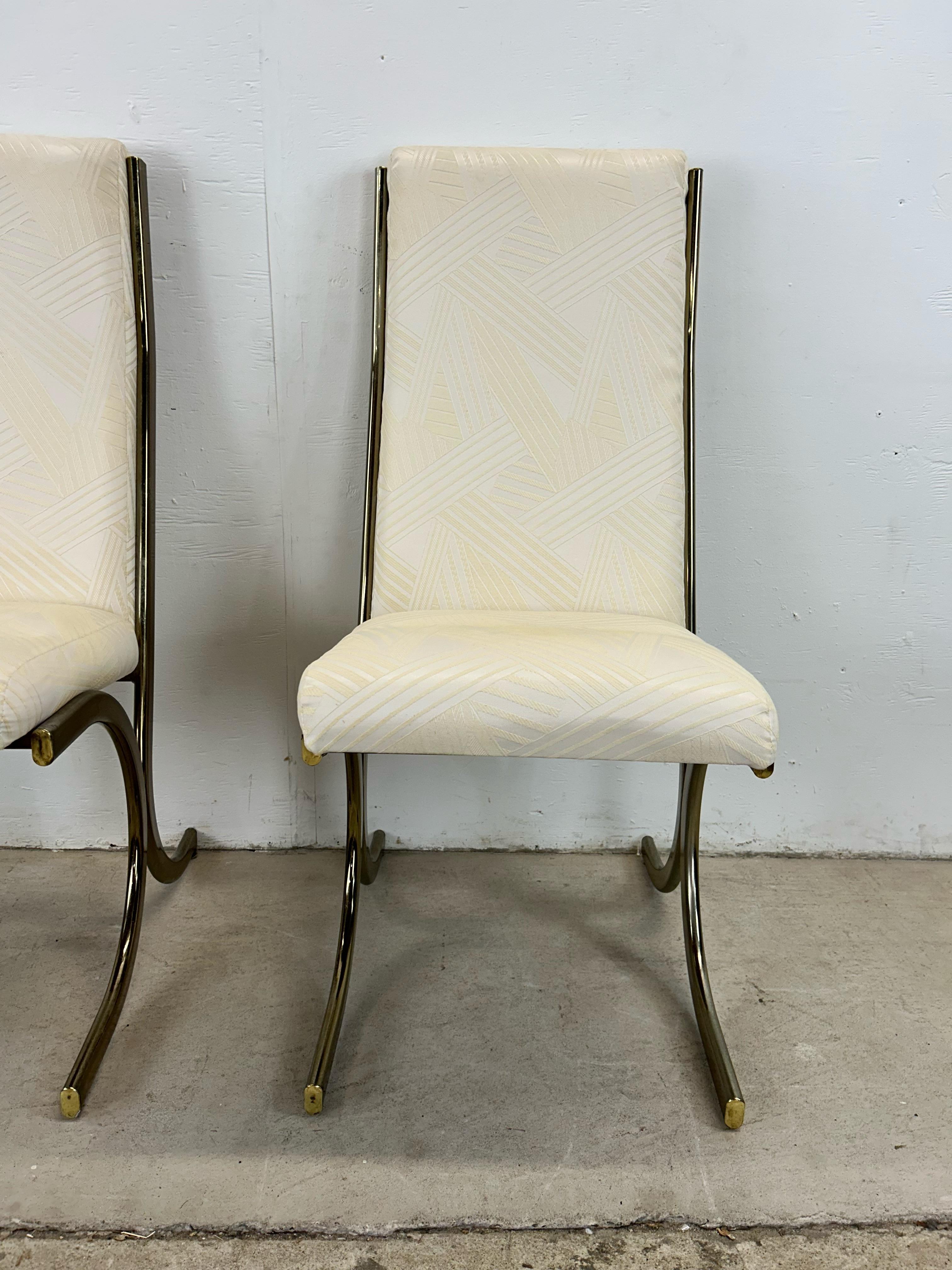 Set di 4 sedie da pranzo postmoderne con base in ottone in vendita 12