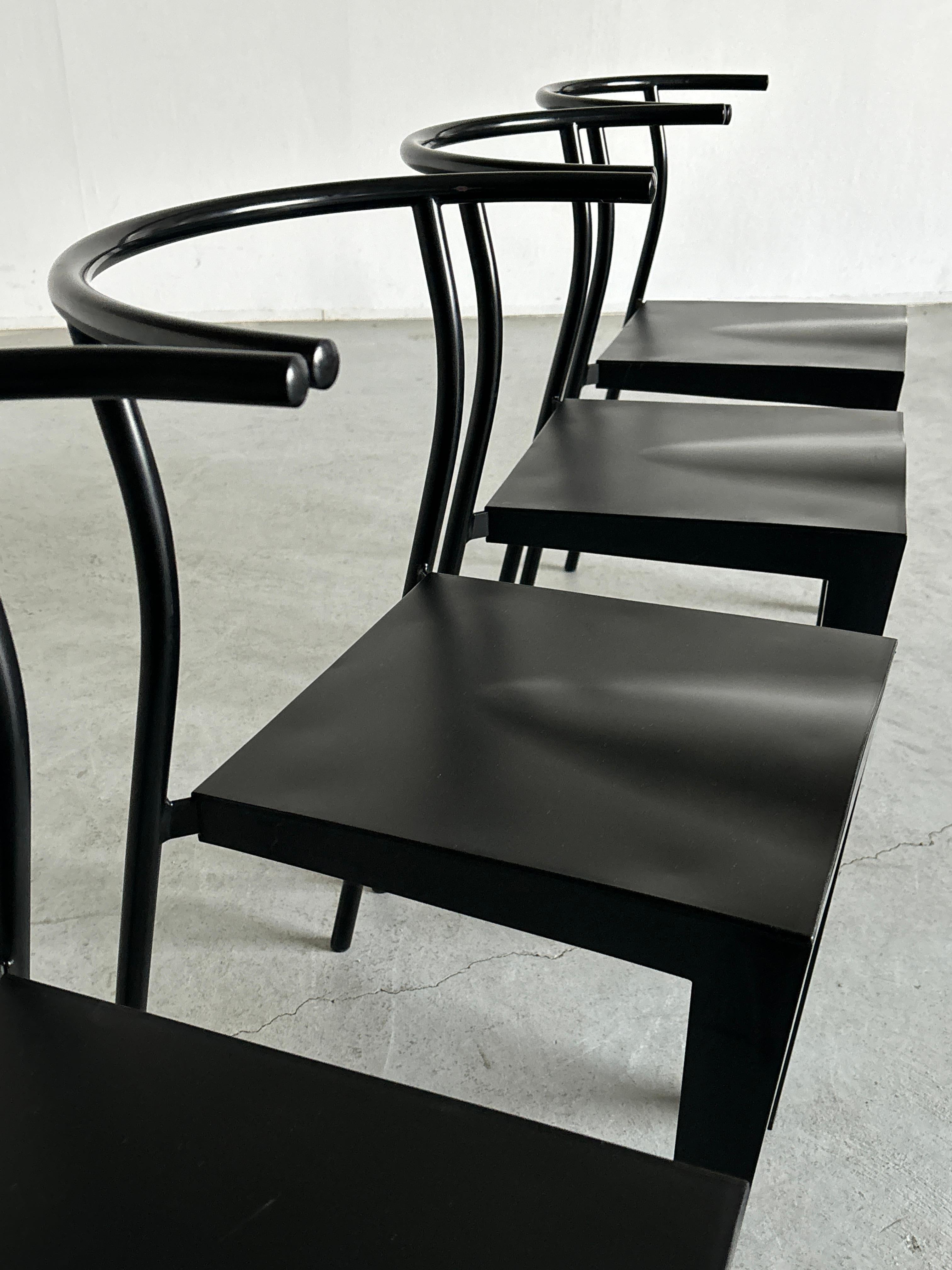Ensemble de 4 chaises empilables postmodernes Dr. Glob de Philippe Starck pour Kartell en vente 1