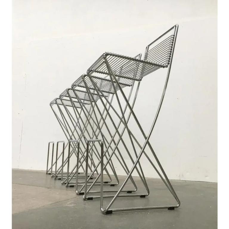 Juego de 4 taburetes de bar alemanes postmodernos Kreuzschwinger de Till Behrens, años 80 en Bueno estado para la venta en Hamburg, DE