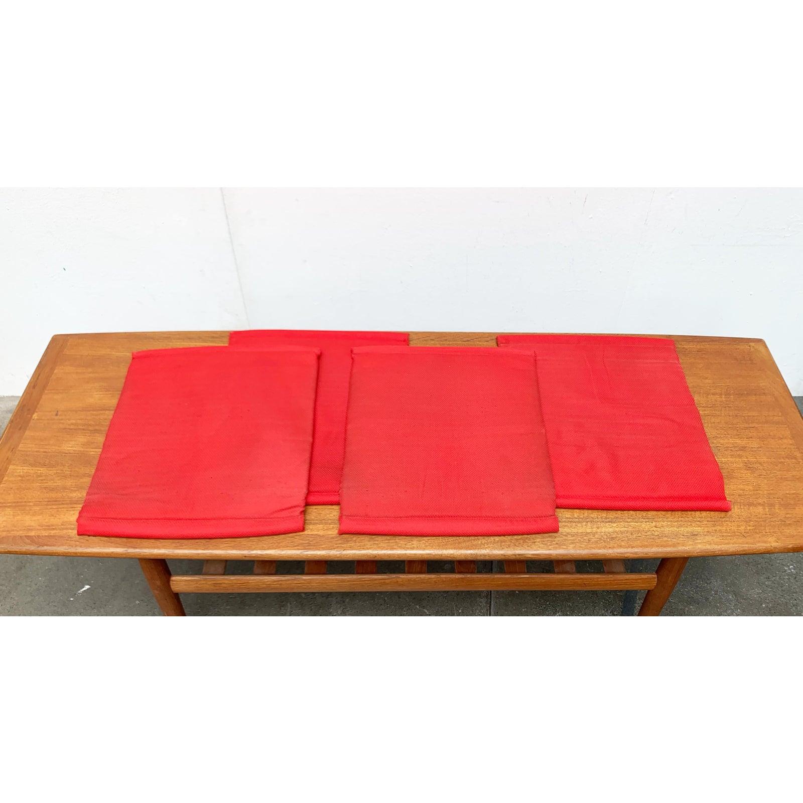 Ensemble de 4 chaises Kreuzschwinger rouges postmodernes de Till Behrens, 1980 en vente 4