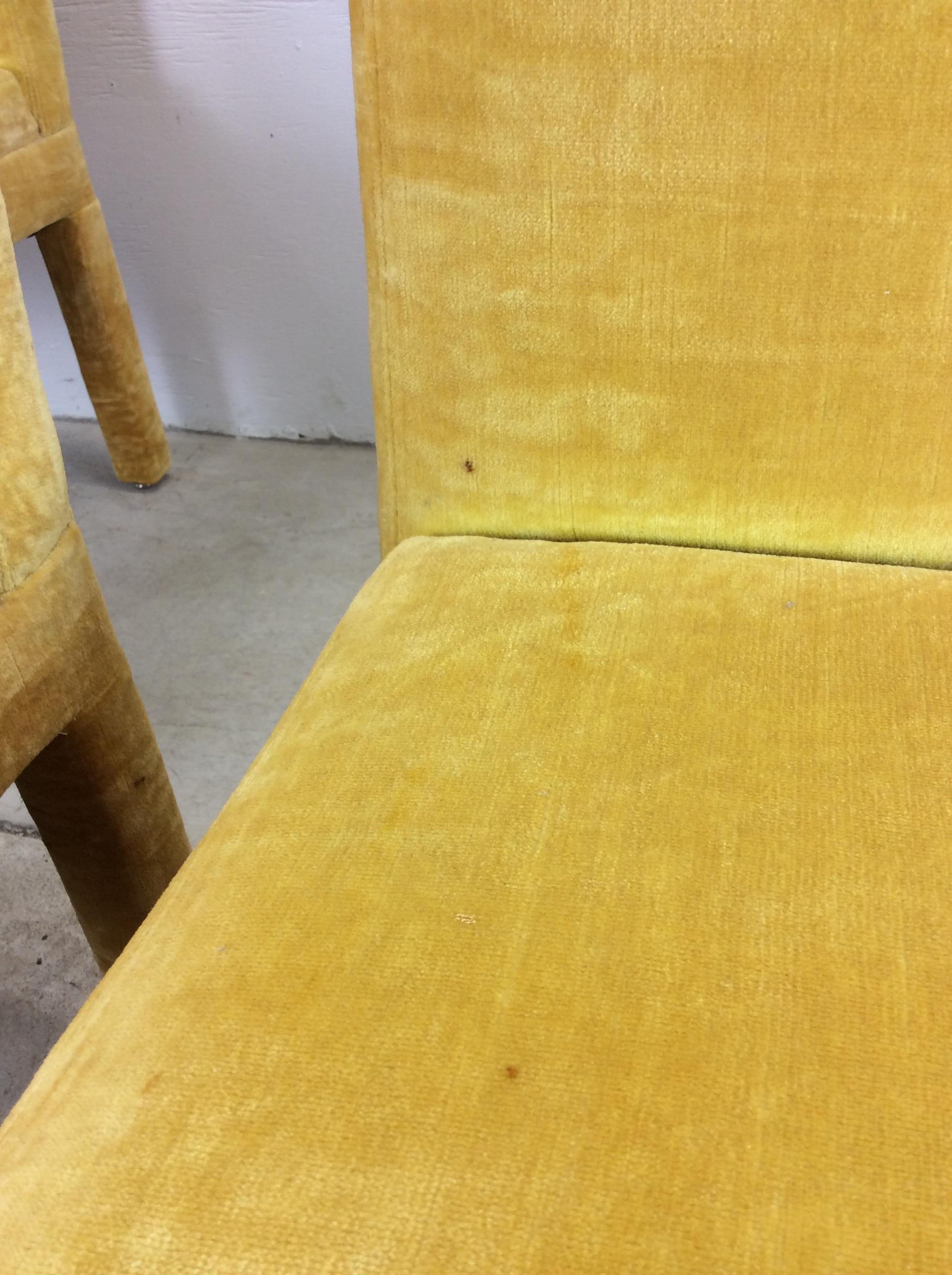 Ensemble de 4 chaises de salle à manger postmodernes de style Parson en jaune en vente 5