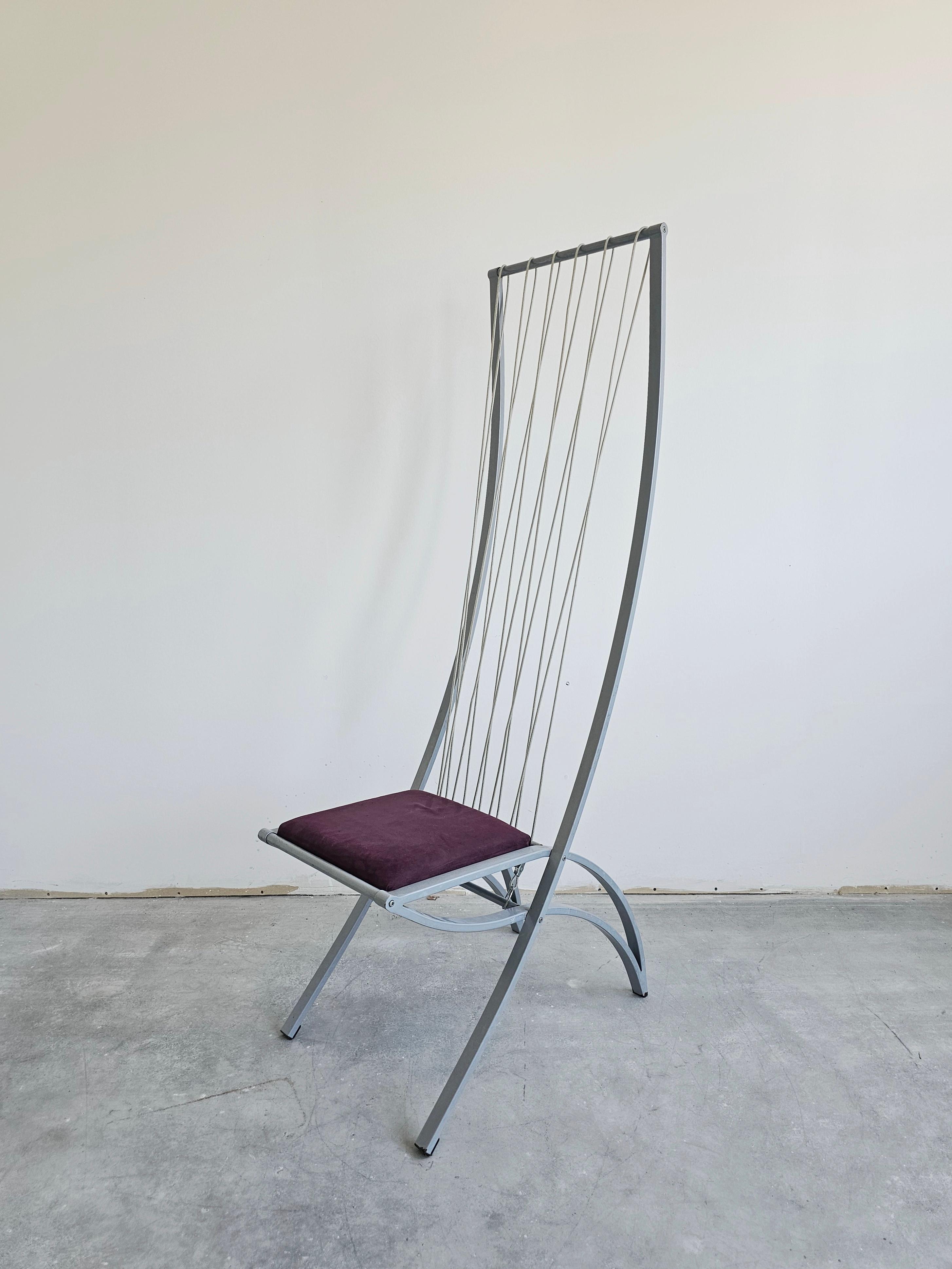 Ensemble de 4 chaises de salle à manger sculpturales postmodernes Harp conçues par Dietrich Design en vente 5