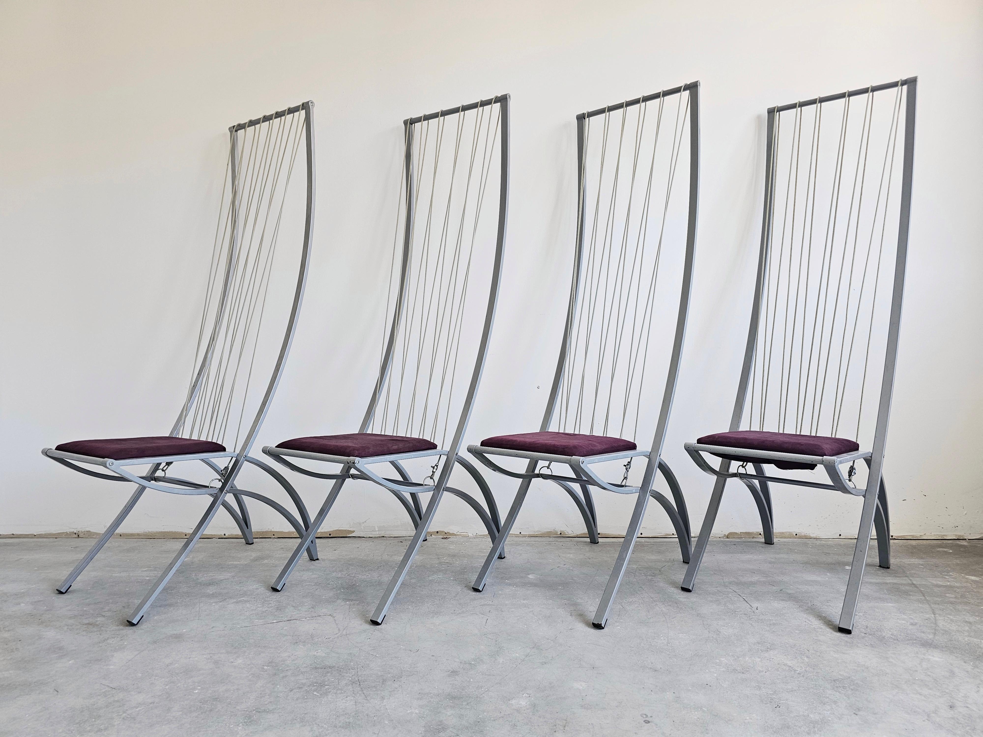 Ensemble de 4 chaises de salle à manger sculpturales postmodernes Harp conçues par Dietrich Design en vente 1