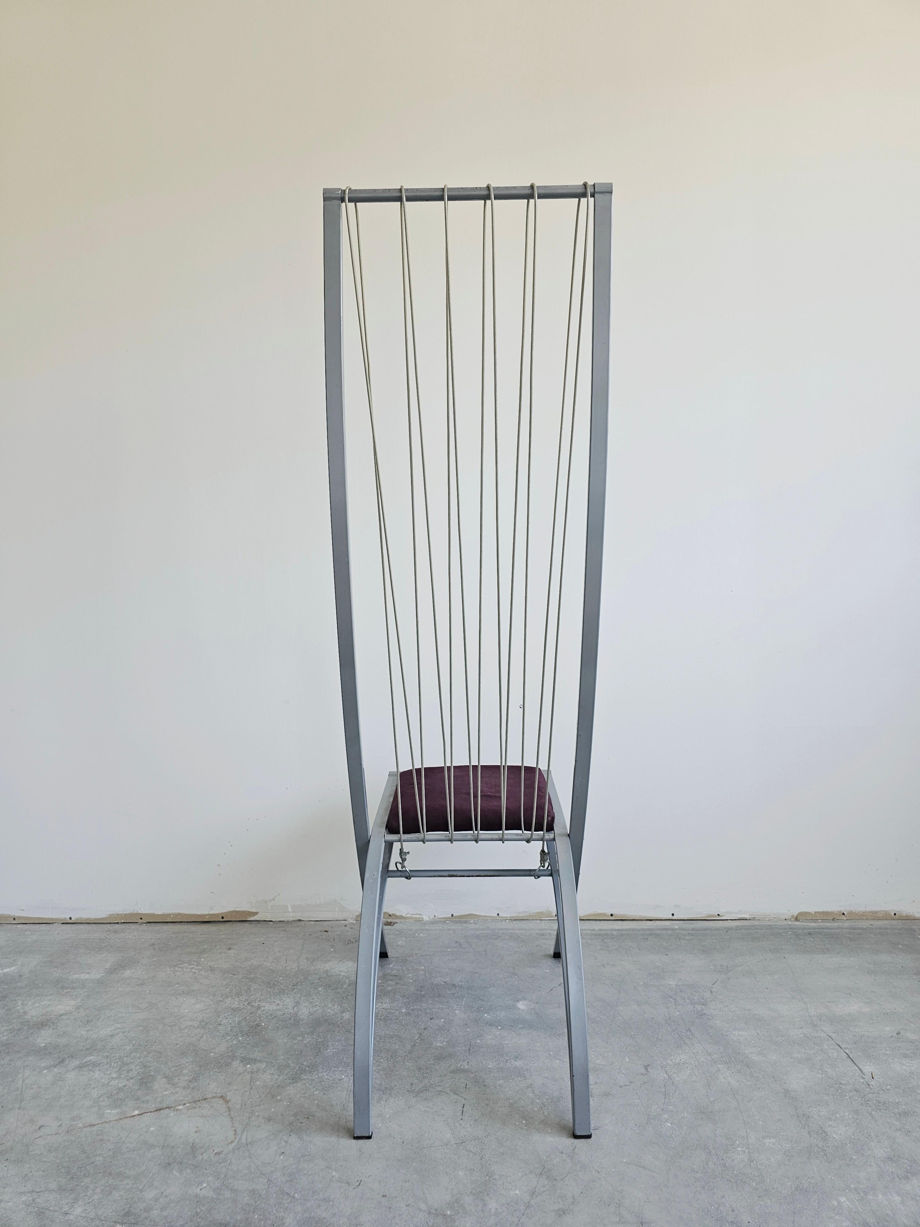 Ensemble de 4 chaises de salle à manger sculpturales postmodernes Harp conçues par Dietrich Design en vente 2