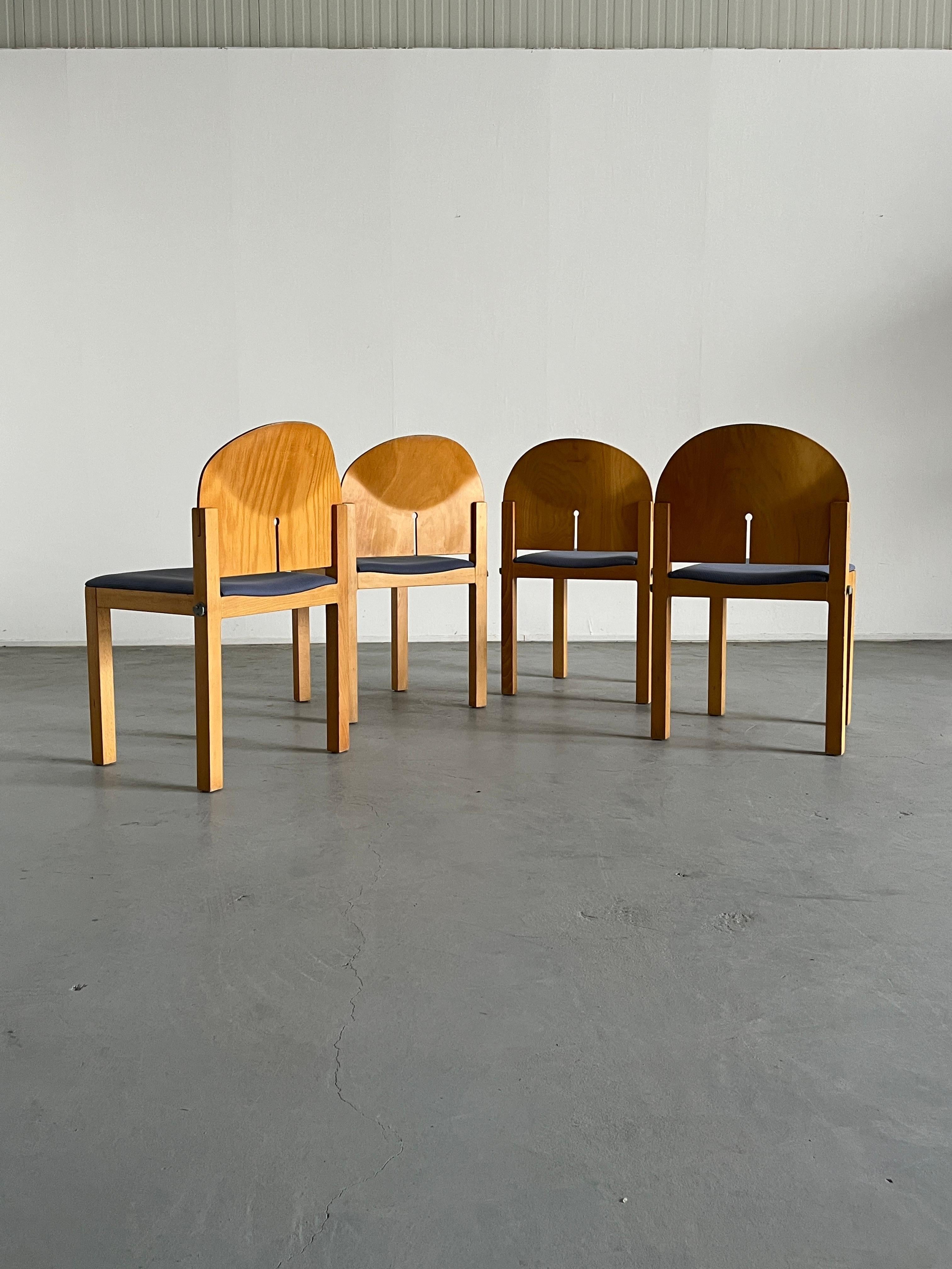 Set of 4 Postmodern Sculptural Wooden Dining Chairs by Arno Votteler, 1980s In Good Condition In Zagreb, HR