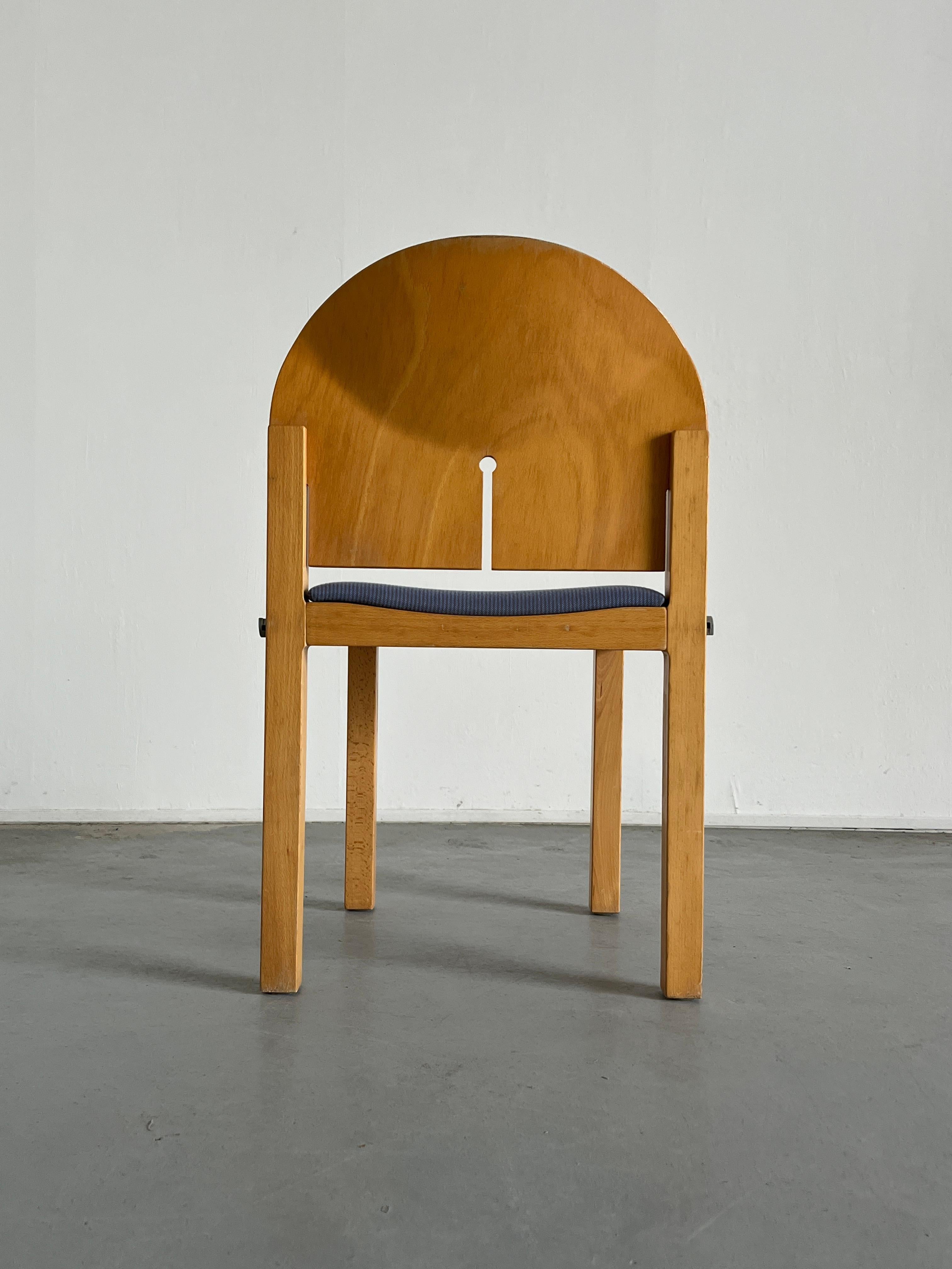 Ensemble de 4 chaises de salle à manger postmodernes sculpturales en bois par Arno Votteler, années 1980 1