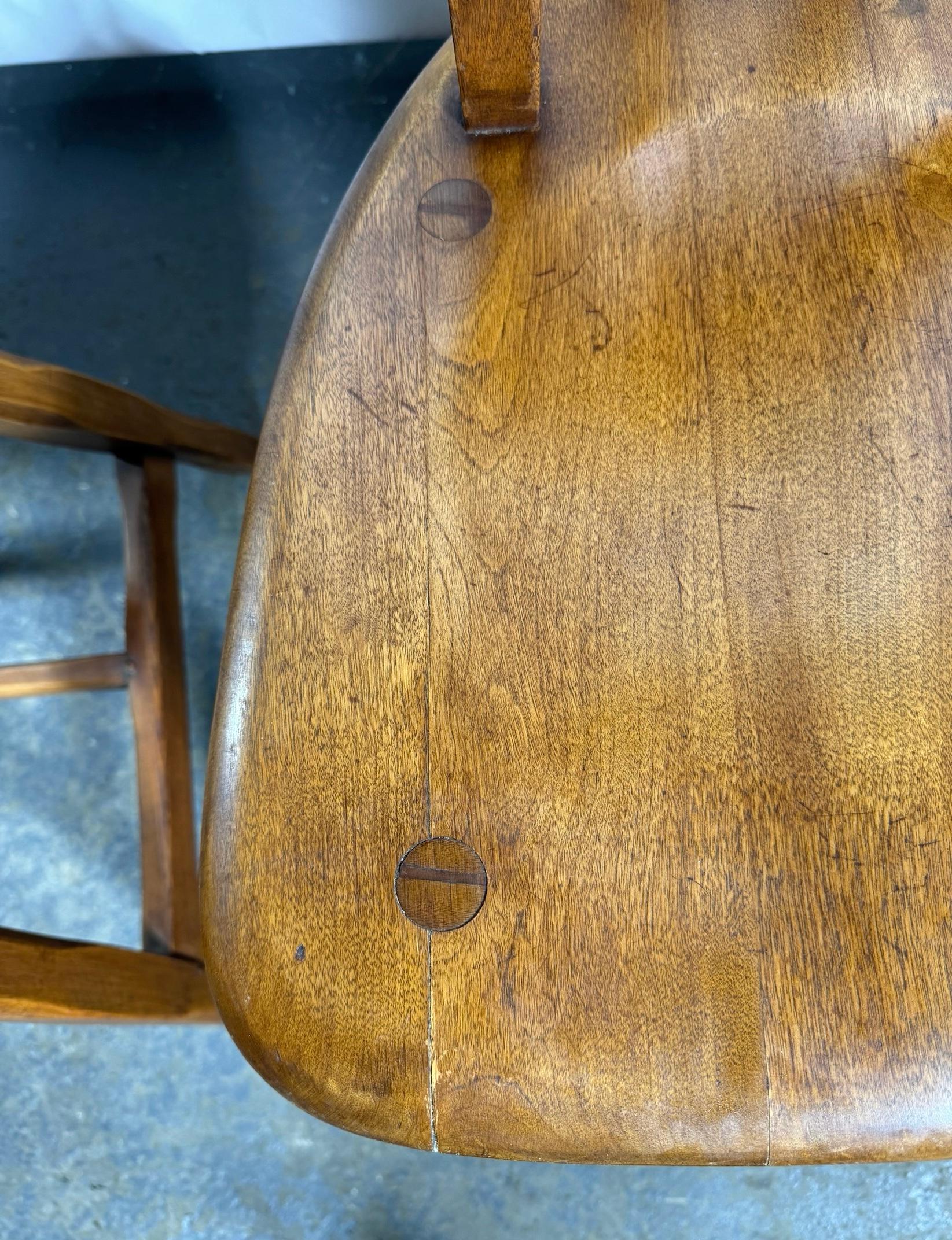 Set of 4 Rustic Rustic Dining Chairs in Hard Rock Maple Circa 1950s SIKES For Sale 3