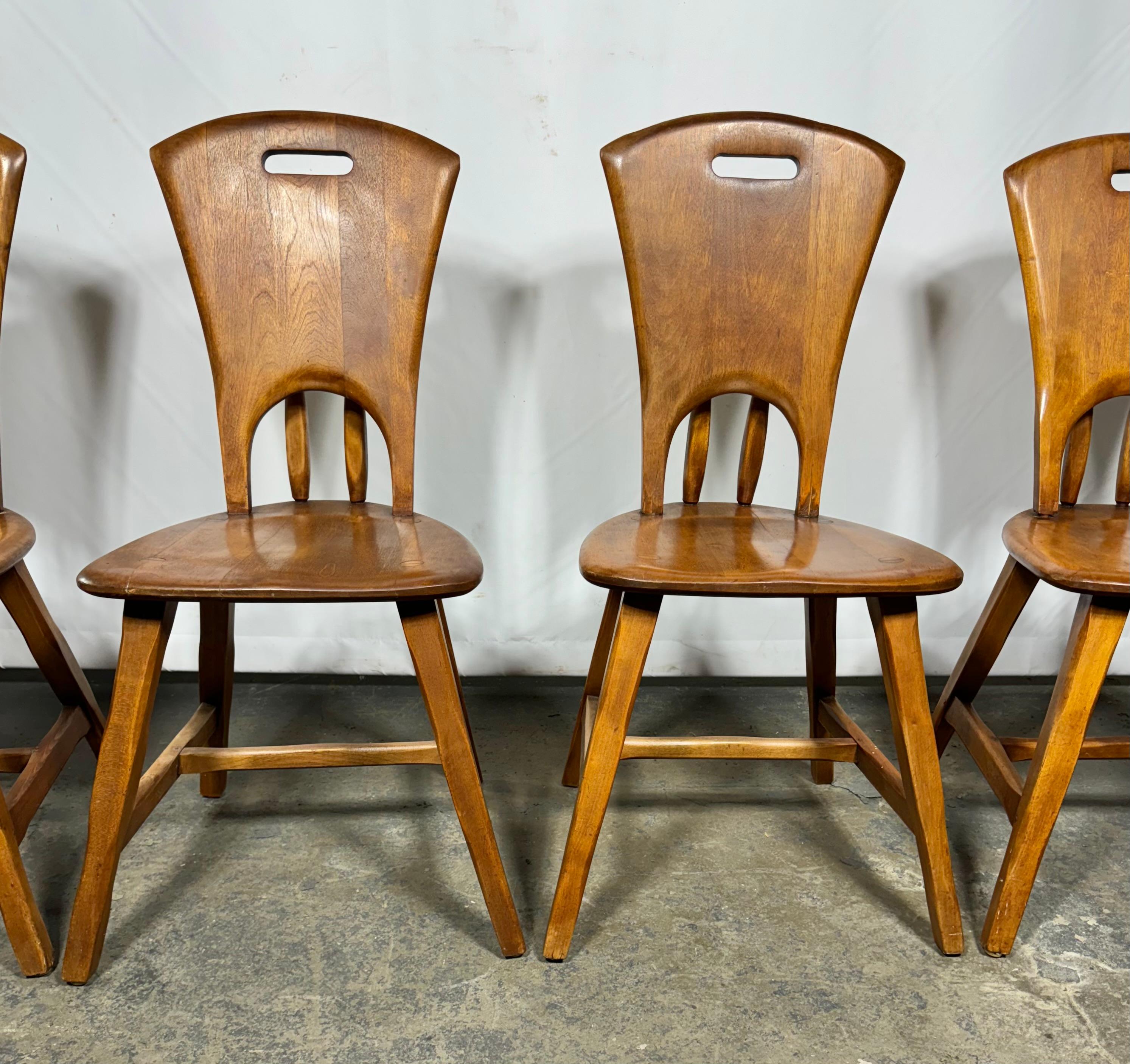 Set of 4 Rustic Rustic Dining Chairs in Hard Rock Maple Circa 1950s SIKES For Sale 4