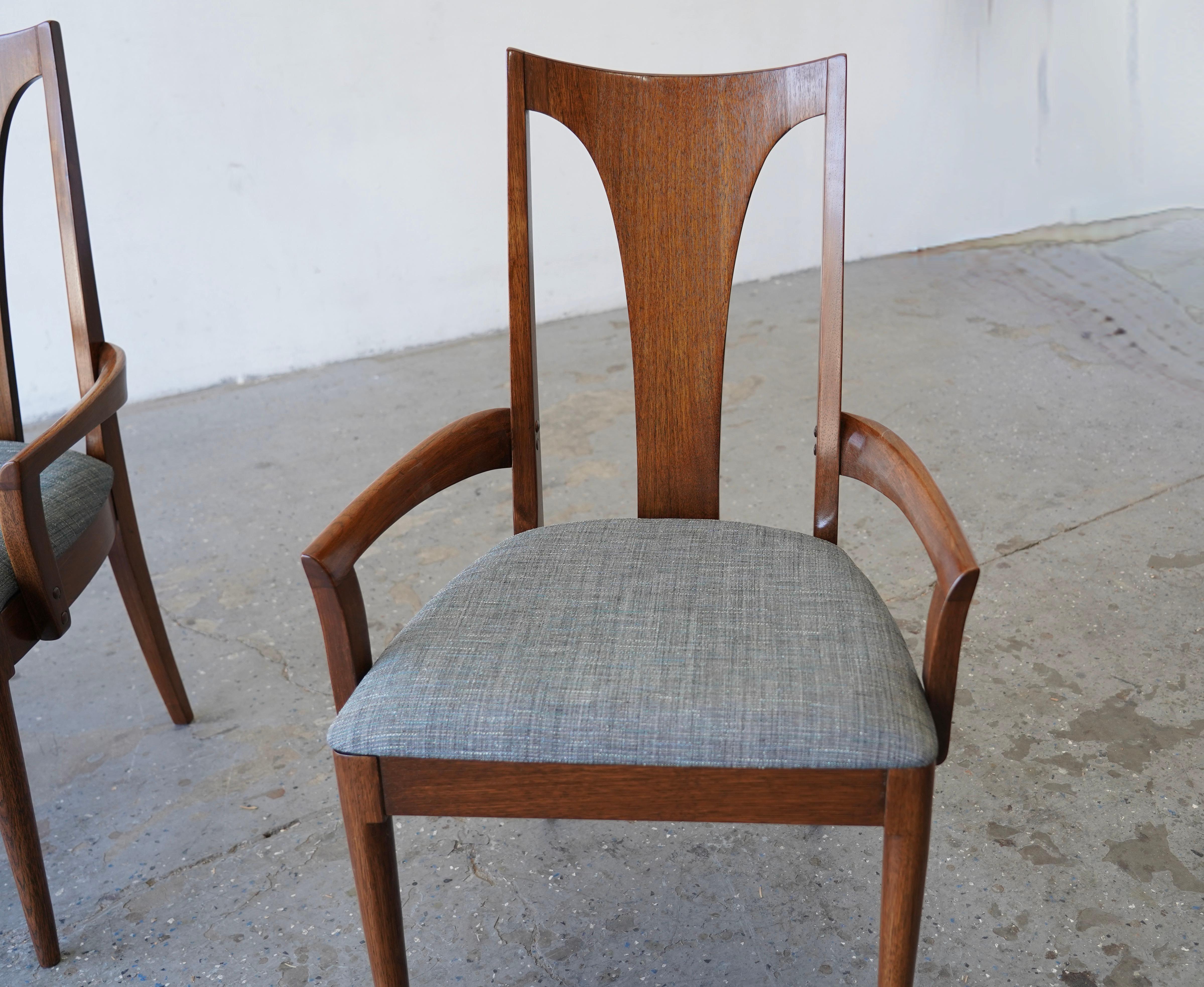 Set of 4 Professionally  Restored & Reupholstered Mid Century Broyhill Brasília Dining Chairs

An iconic set of four mid-century modern dining chairs from the celebrated Brasília collection by Broyhill, circa 1960s. This sculptural group includes
