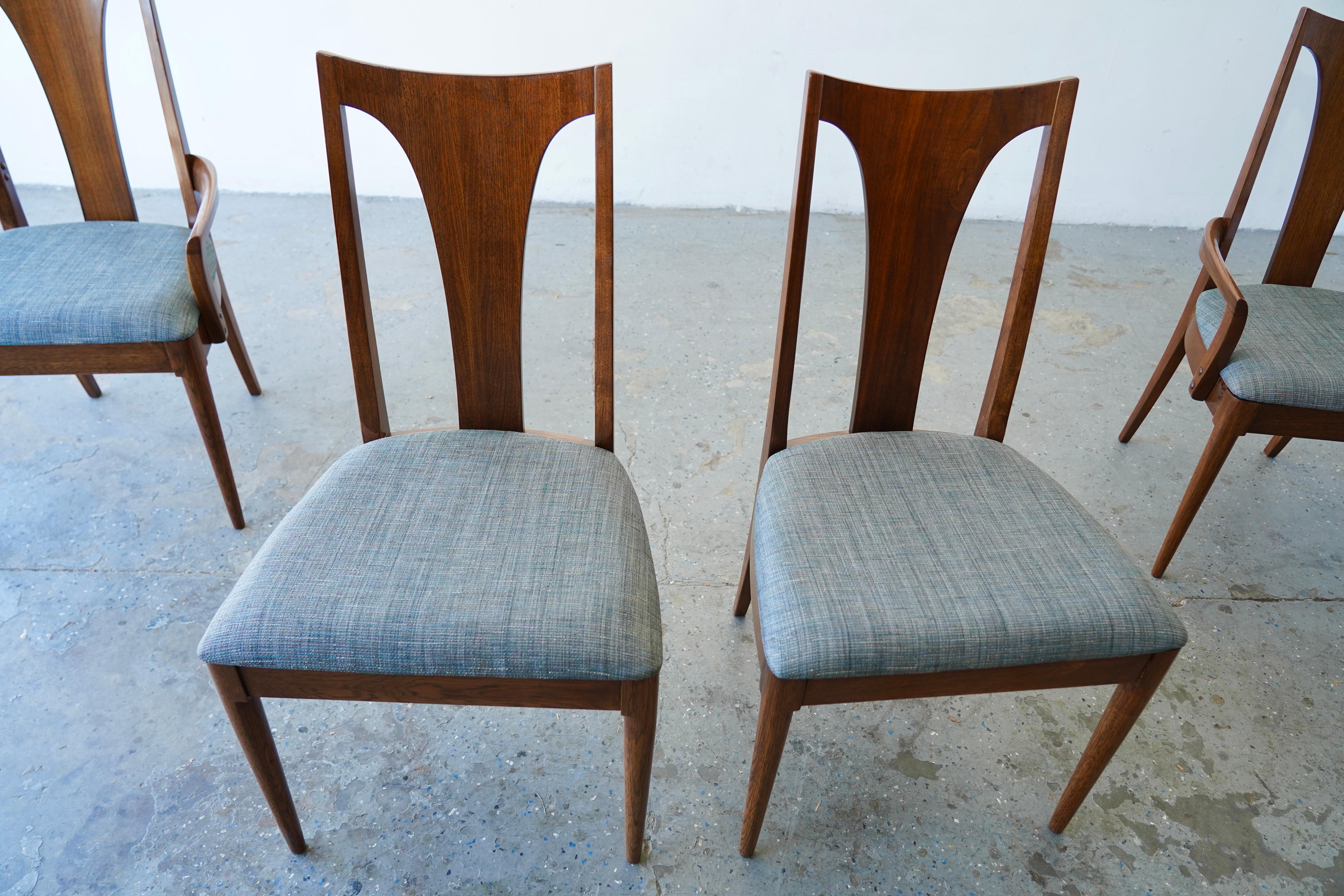 Walnut Set of 4 Pro Restored  Reupholstered MCM Broyhill Brasília Dining Chair For Sale