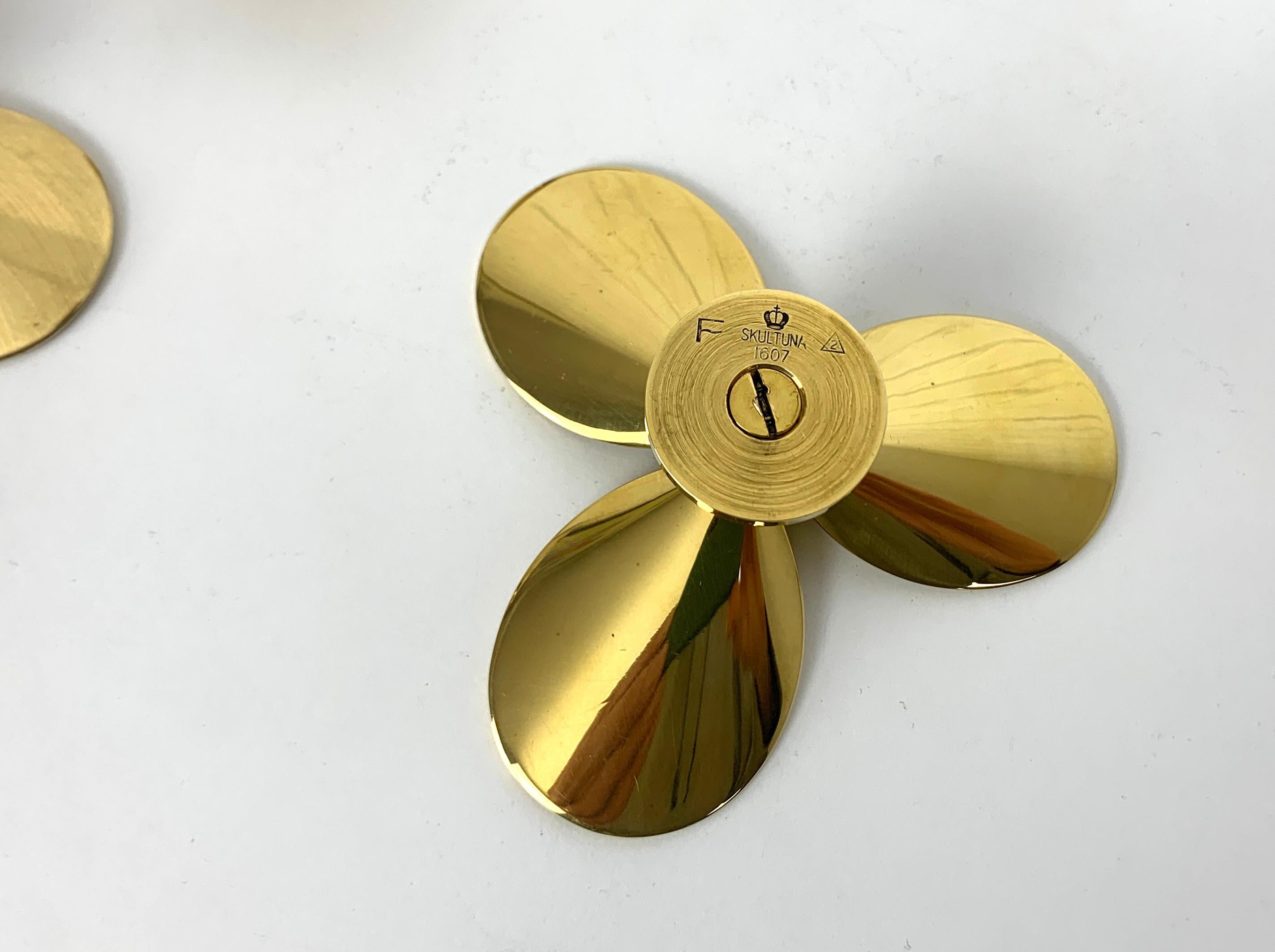 Set of 4 Propeller Candleholders in Brass, Pierre Forssell Skultuna Sweden 1960s 5