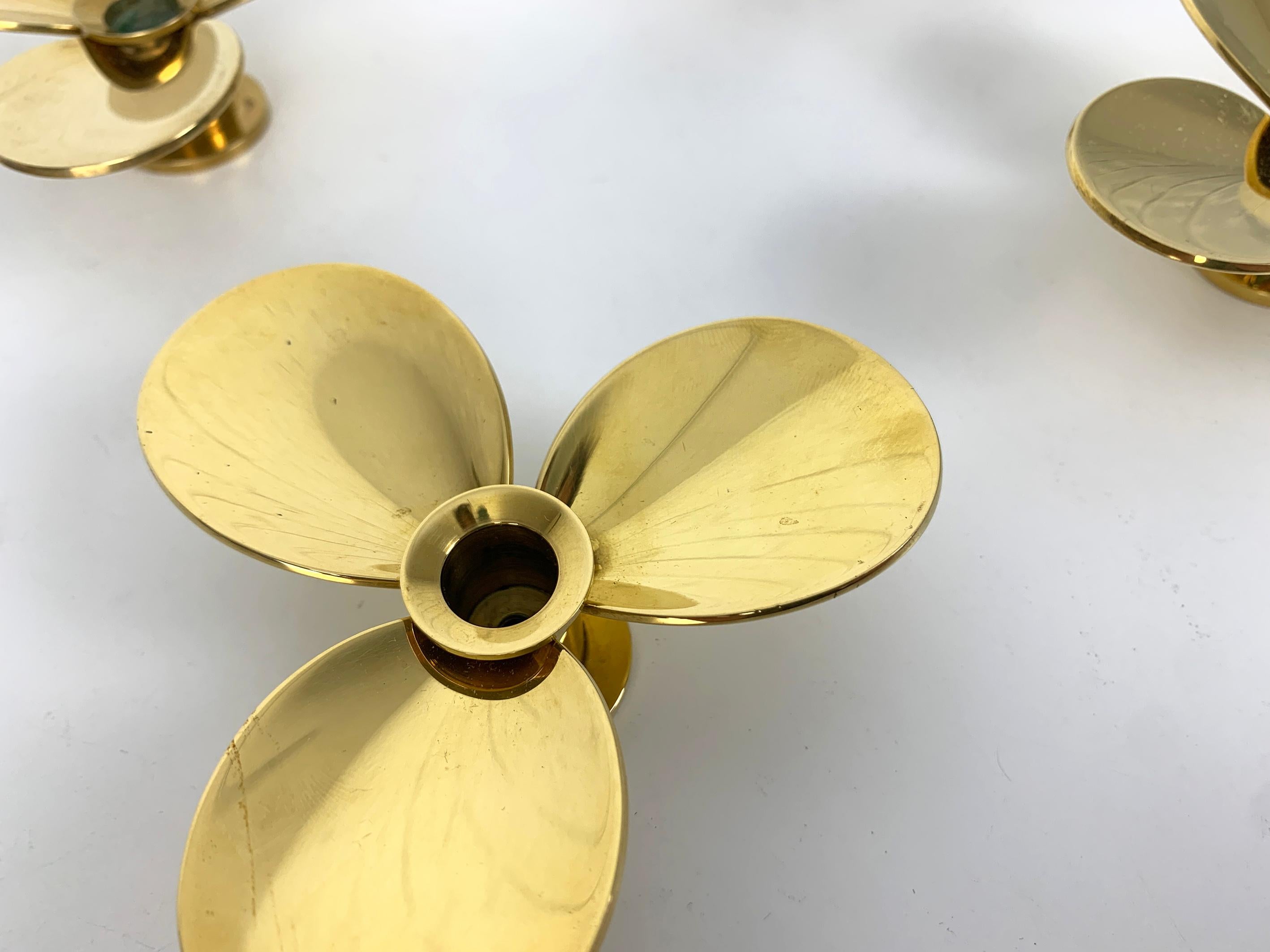 20th Century Set of 4 Propeller Candleholders in Brass, Pierre Forssell Skultuna Sweden 1960s