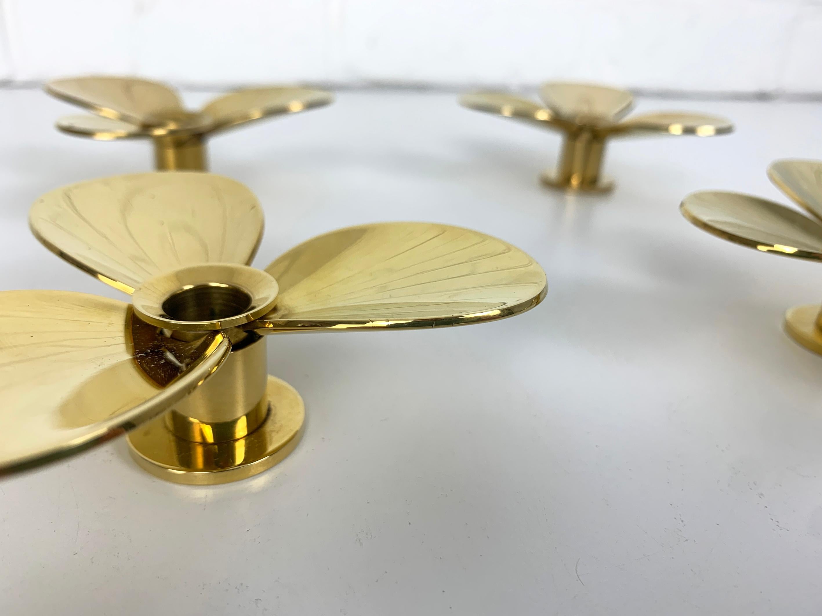 Set of 4 Propeller Candleholders in Brass, Pierre Forssell Skultuna Sweden 1960s 1