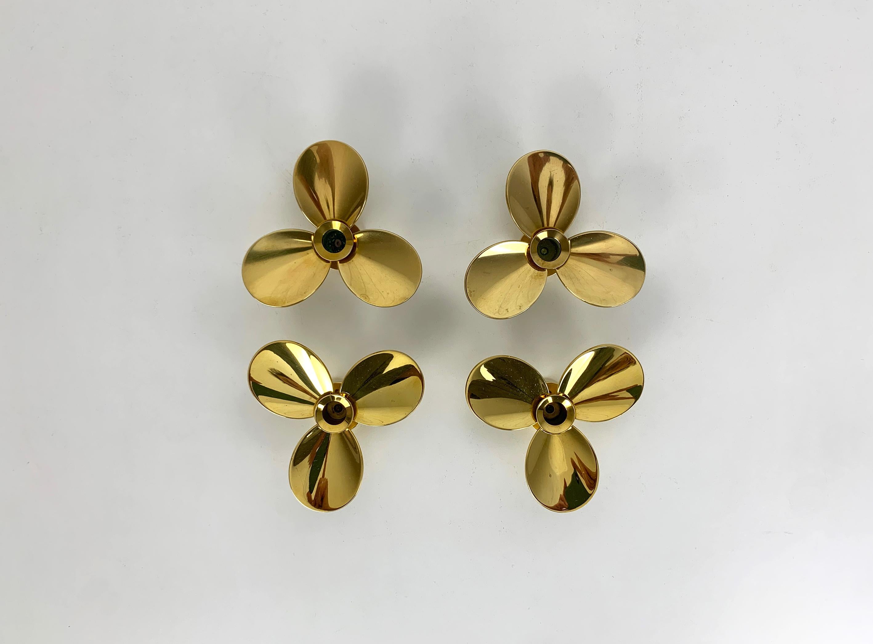 Set of 4 Propeller Candleholders in Brass, Pierre Forssell Skultuna Sweden 1960s 3