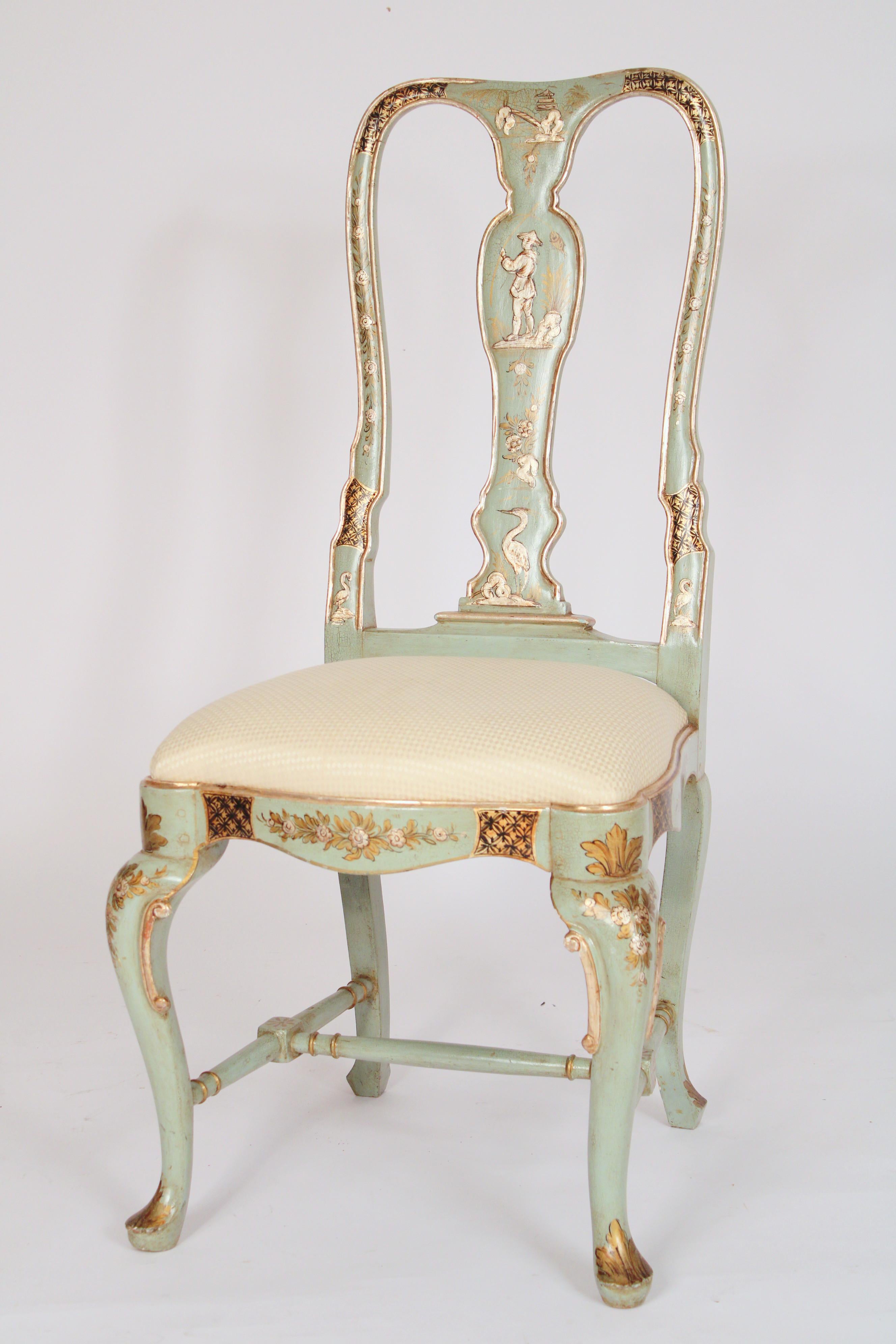 Set of 4 Queen Anne Style Chinoiserie Decorated Side Chairs In Good Condition For Sale In Laguna Beach, CA