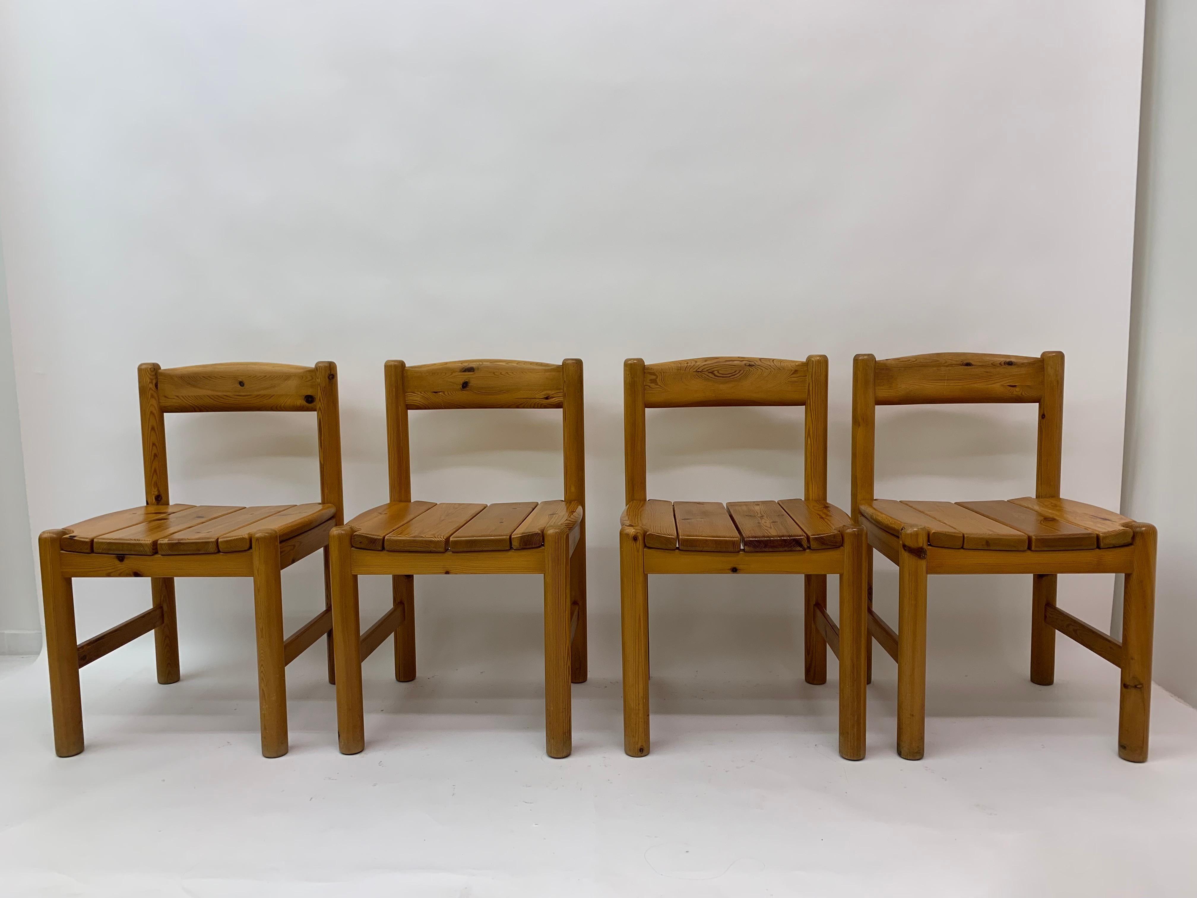 Set of 4 Rainer Daumiller dining chairs, 1970’s

Dimensions: 48cmW, 44cm H seat, 77cm H total, 45cm D
Material: Pine
Designer: Rainer Daumiller
Condition: Good
Period: 1970’s