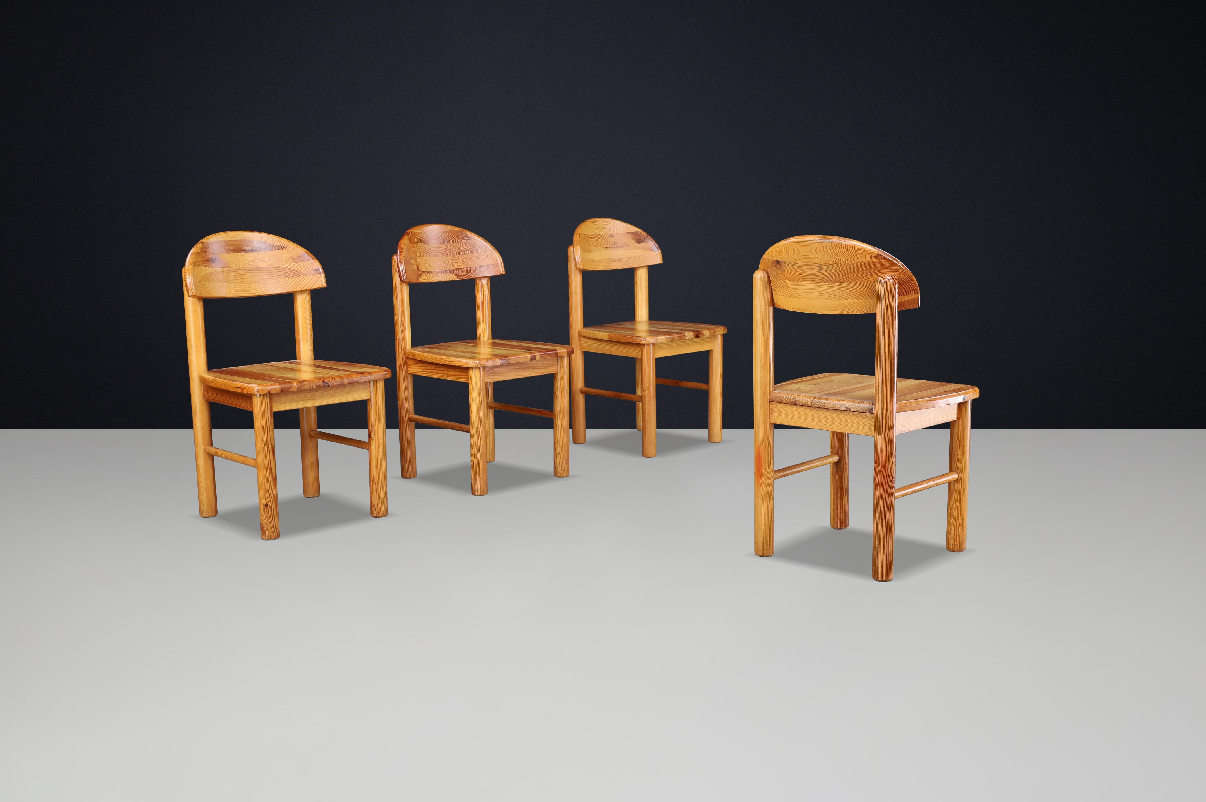 Satz von 4 Rainer Daumiller Esszimmerstühlen aus Kiefer für Hirtshals Sawmill, Dänemark (Skandinavische Moderne) im Angebot
