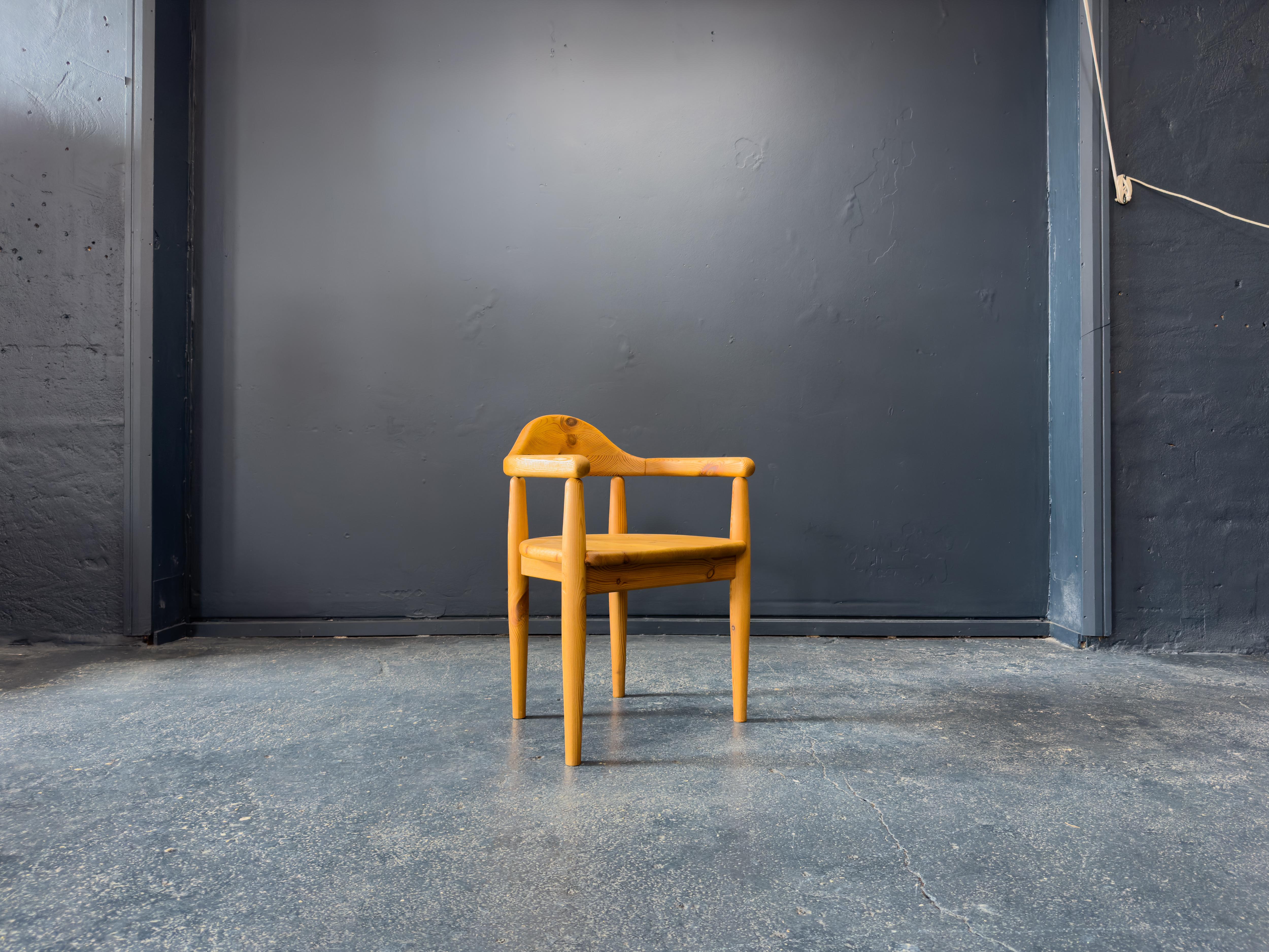 Mid-Century Modern Ensemble de 4 chaises de salle à manger Rainer Daumiller en pin massif en vente