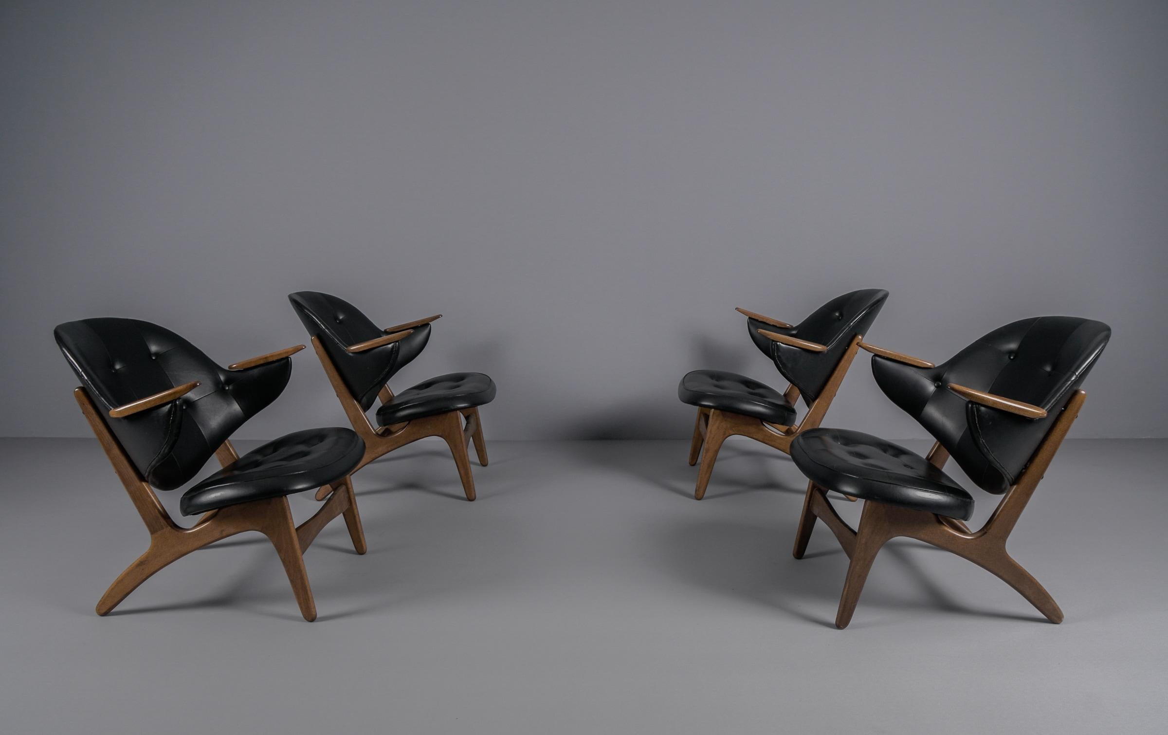 Satz von 4 seltenen dänischen Easy Chairs, Modell 33, entworfen von Carl Edward Matthes, 1950er Jahre (Mitte des 20. Jahrhunderts) im Angebot