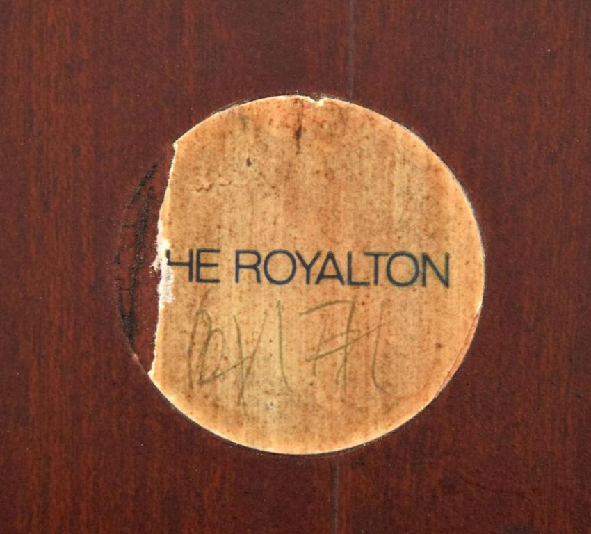 Ensemble de 4 chaises rares de Philippe Starck provenant de l'hôtel Royalton Hotel, NYC en vente 1