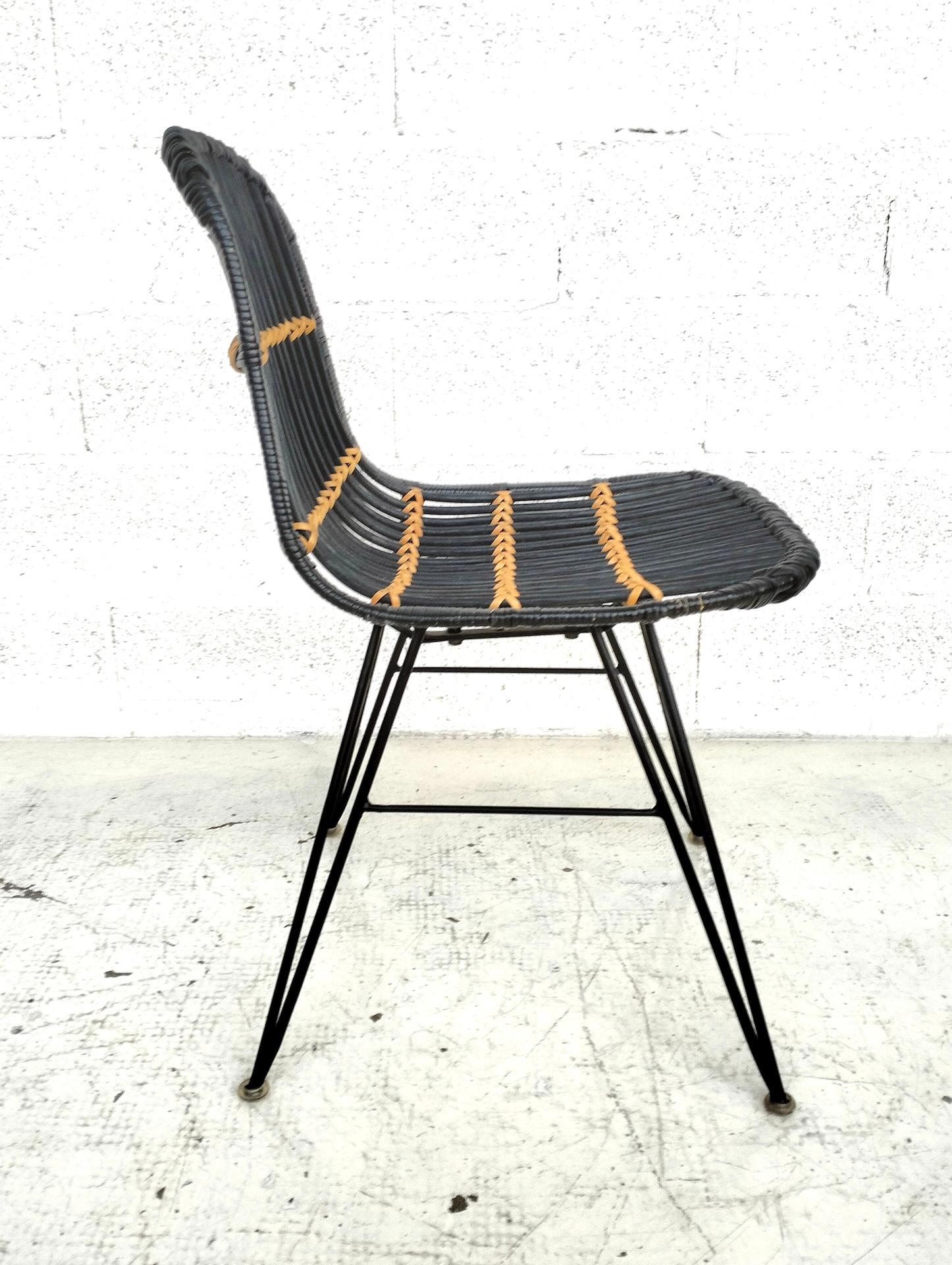 Set di 4 sedie in rattan e metallo dal design anni '60 in vendita 1