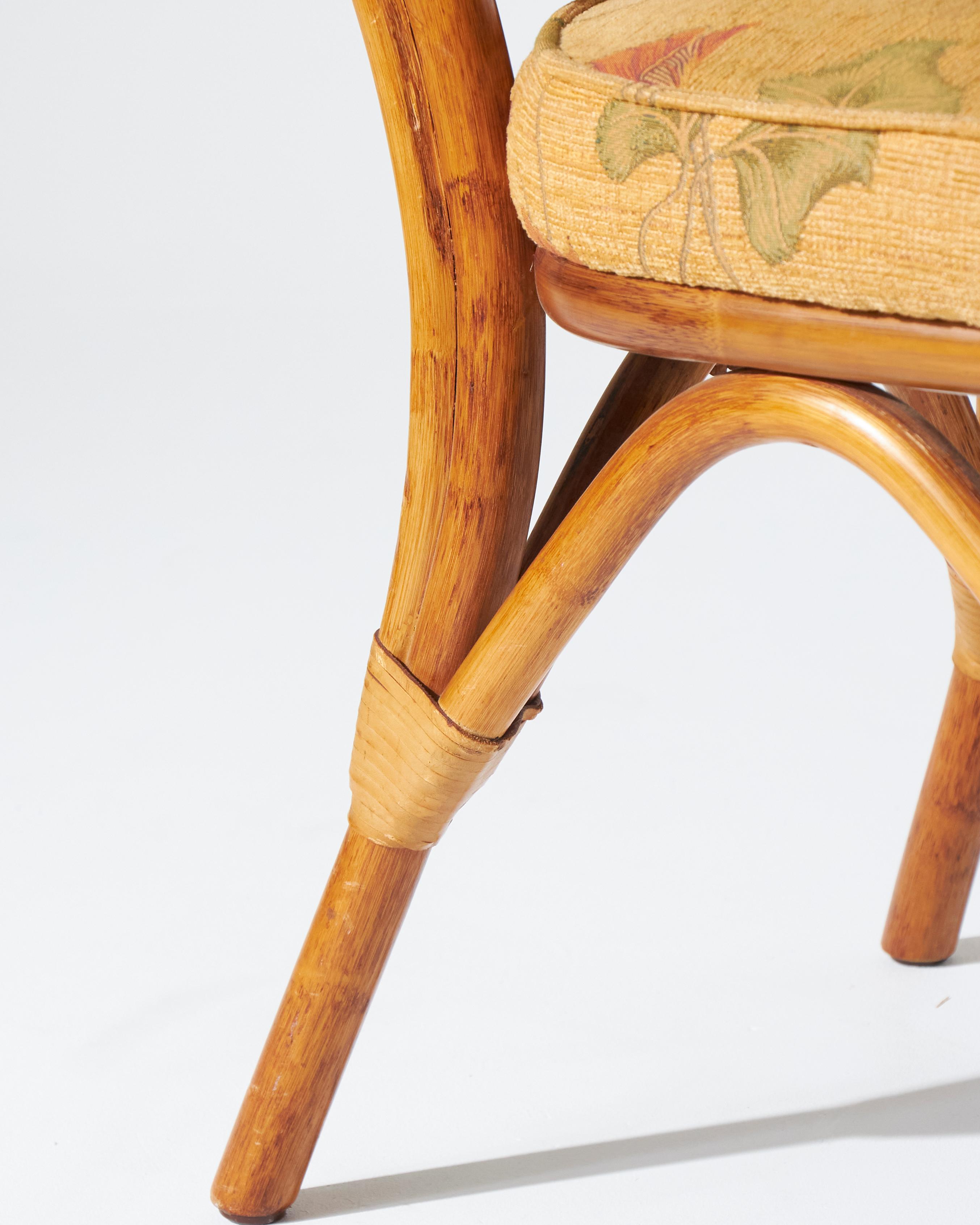 Lot de 4 chaises en rotin avec revêtement en tissu floral en vente 10