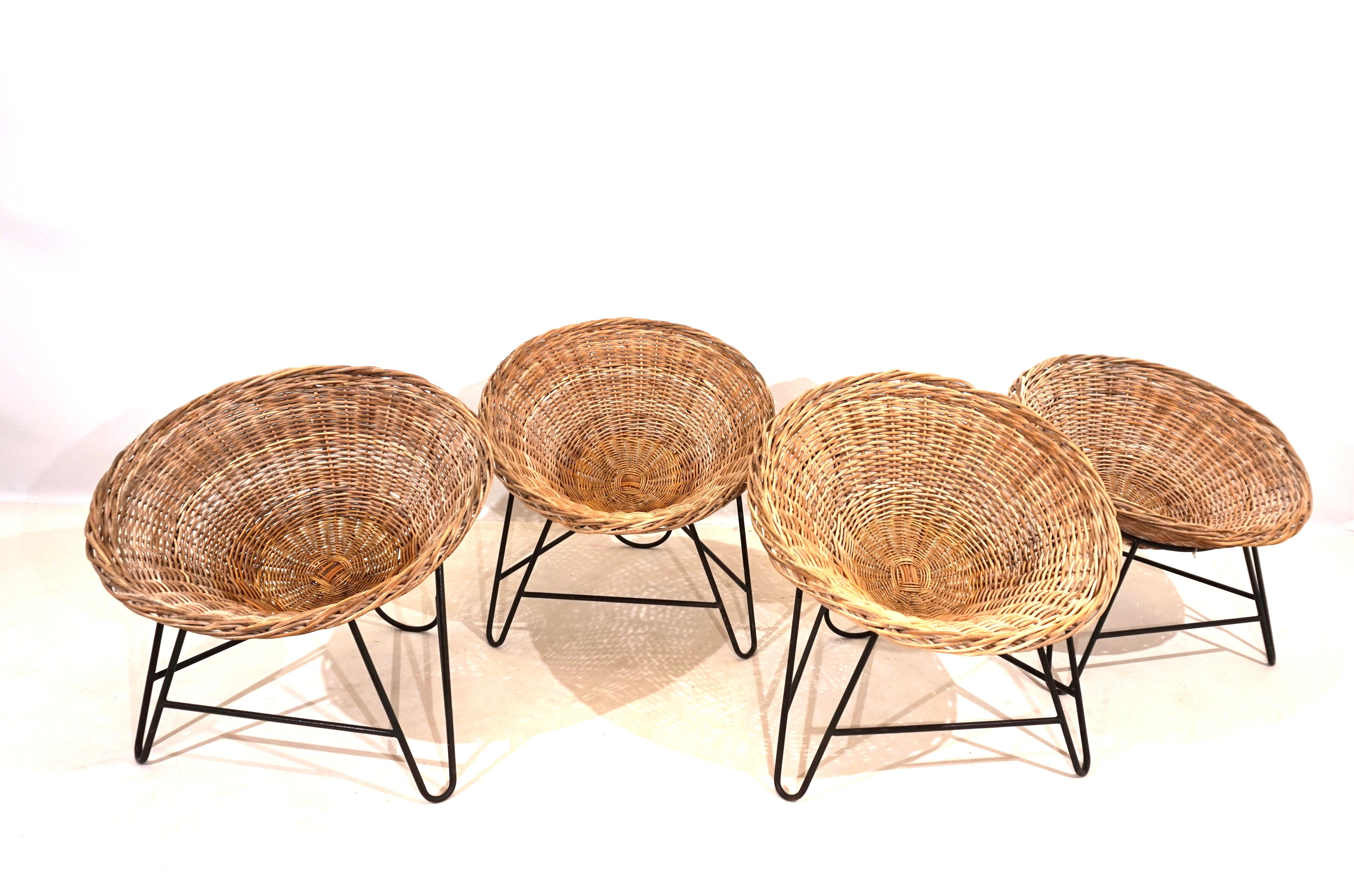 Set of 4 rattan pod chairs 60s For Sale 8