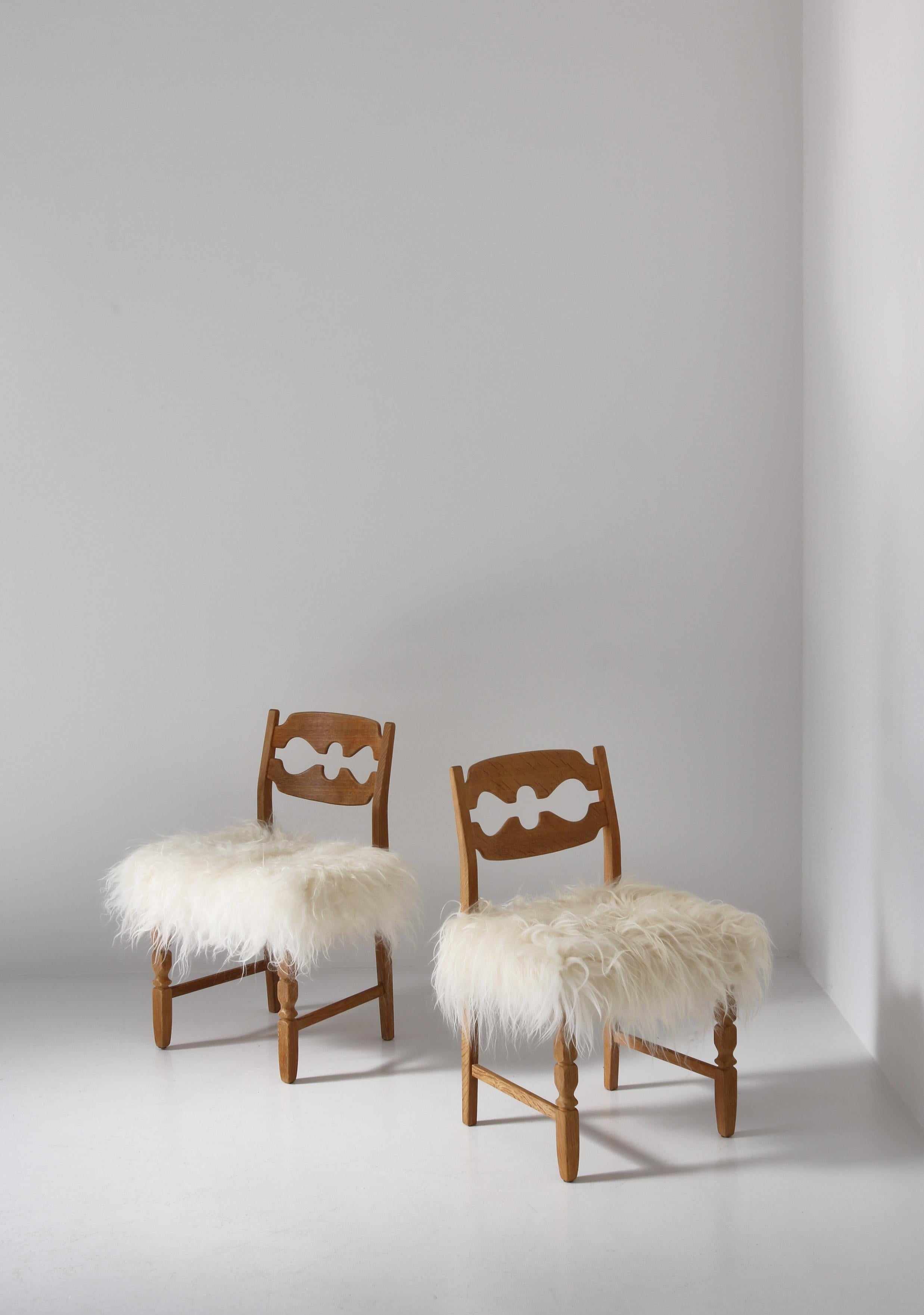 Set of 4 Razor Blade Dining Chairs in Oak & Sheepskin by Henry Kjærnulf, Denmark For Sale 7