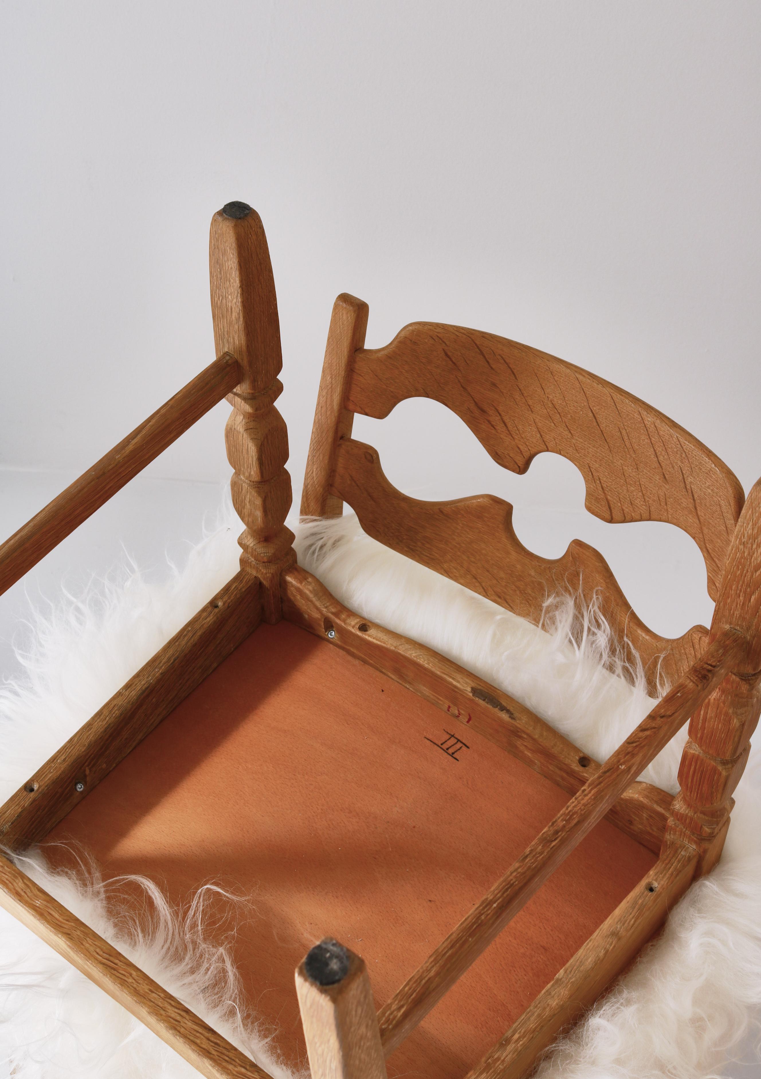Set of 4 Razor Blade Dining Chairs in Oak & Sheepskin by Henry Kjærnulf, Denmark For Sale 9