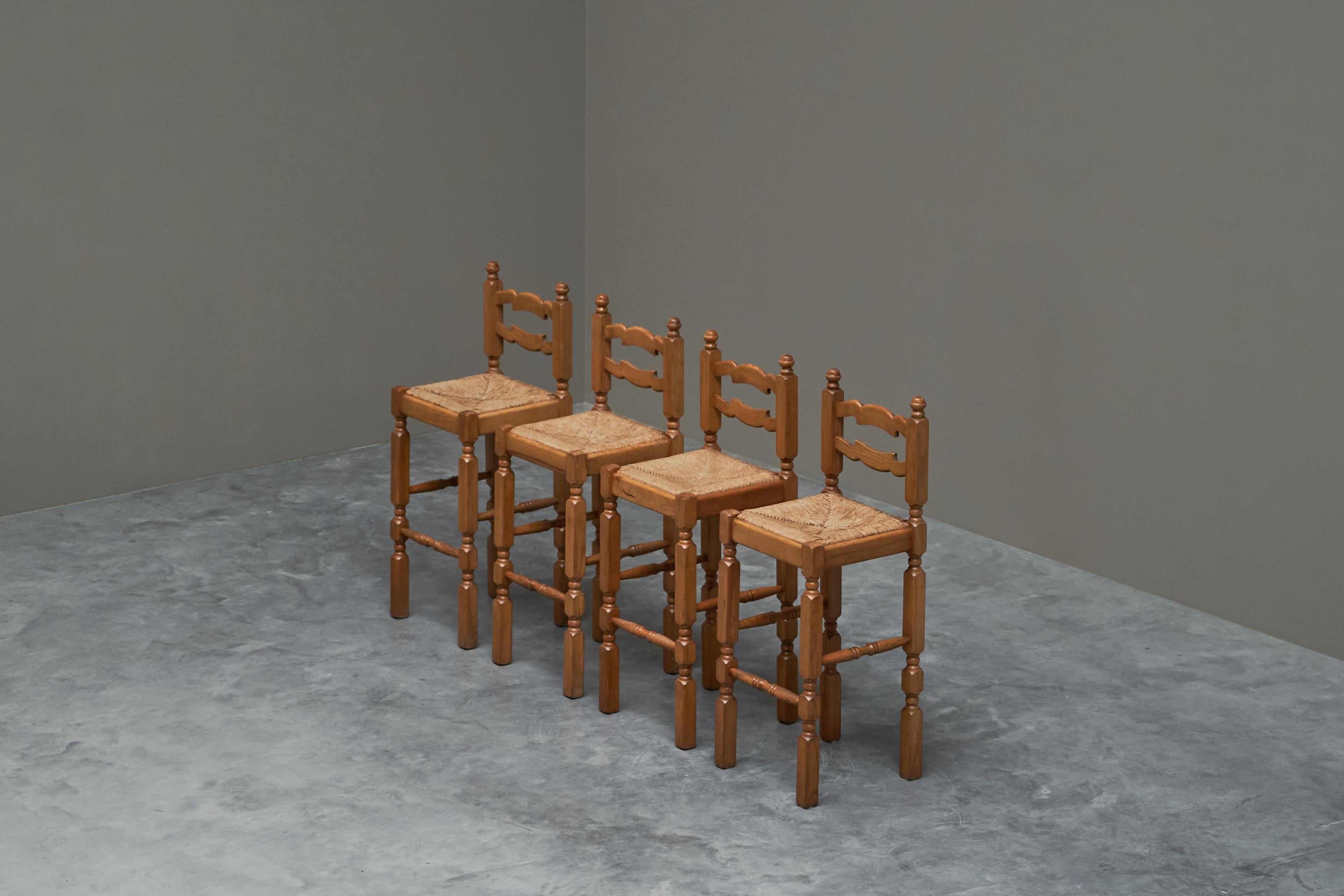 European Set of 4 Razorblade Bar Stools in Solid Oak and Rush 1960s For Sale